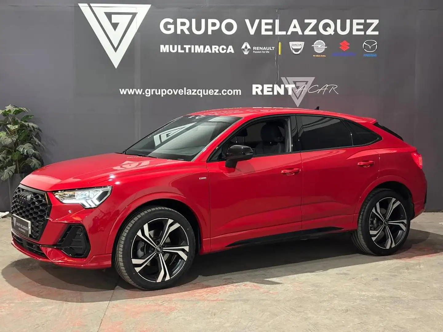 Audi Q3 Sportback 35 TDI Black line S tronic Rouge - 1