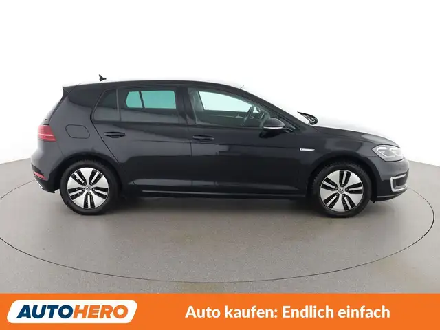 Volkswagen Golf view 7