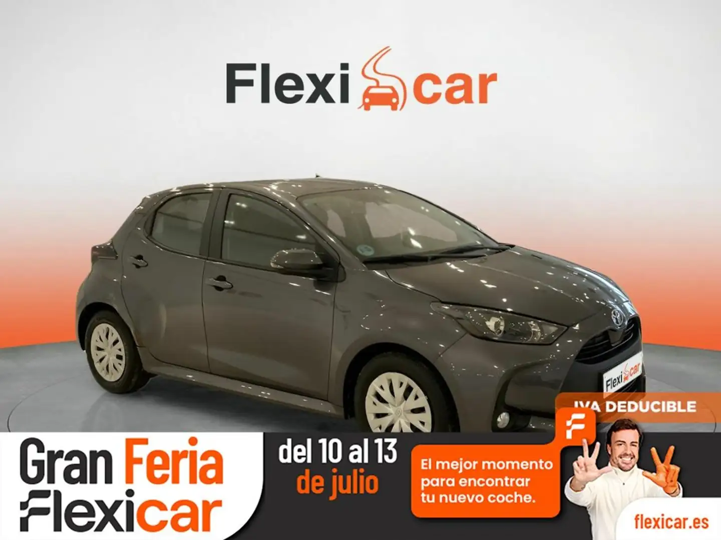 Toyota Yaris 1.5 120H Active Tech Grijs - 1