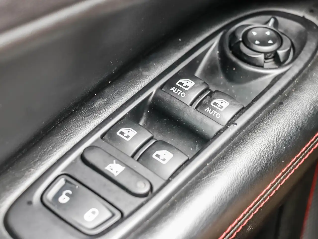 Jeep Compass photo Jeep Compass