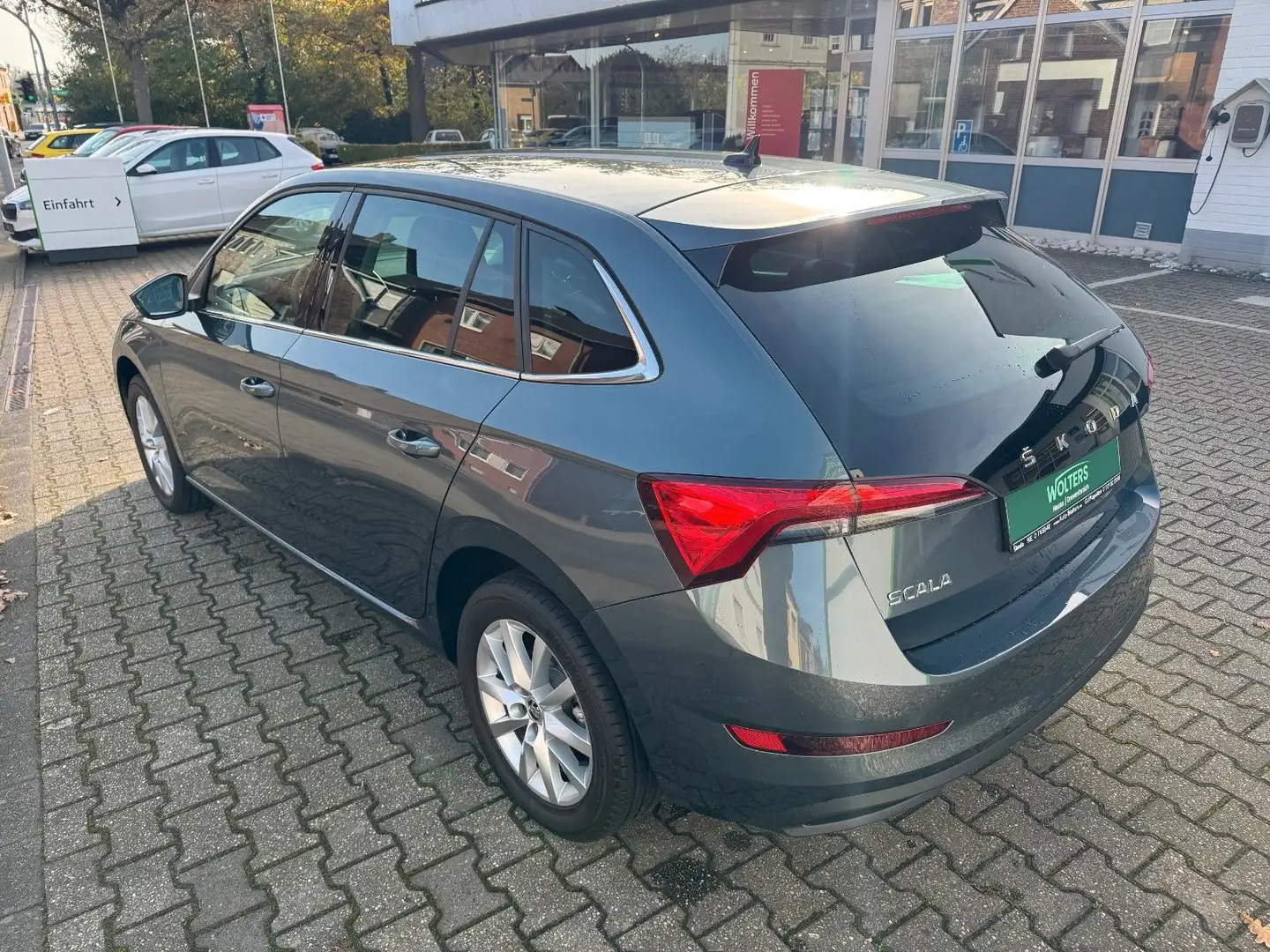 Skoda Scala Ambition Grau - 2