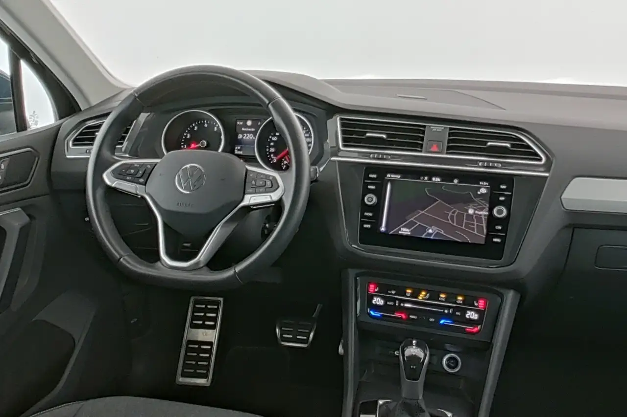 Volkswagen Tiguan 1.5 TSI Move|NAV|ACC|LED|SHZG|PDC+RFK|AHK 10