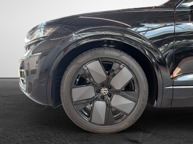 Volkswagen Touareg 3.0 V6 TDI 4M R-Line Final Edition — photo 5