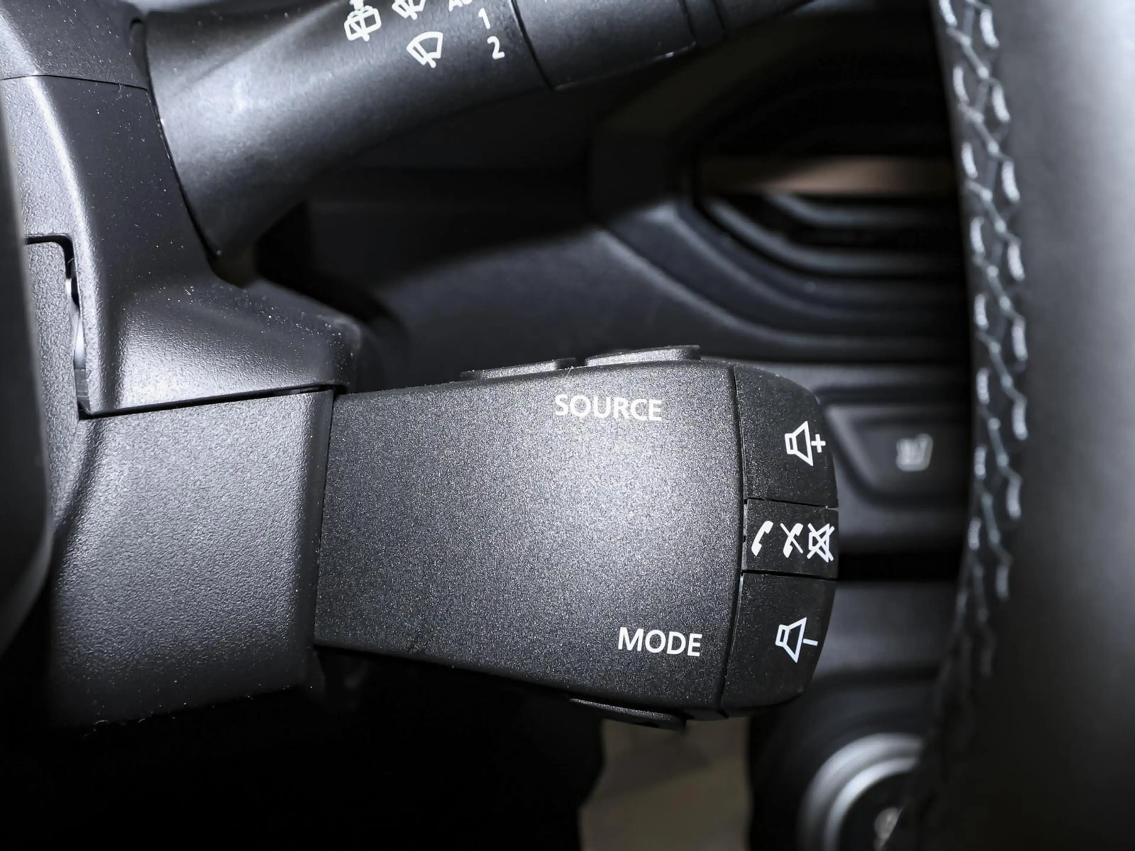 Dacia Sandero Stepway Expression TCe 110 SHZ PDC KLIMA — photo 15