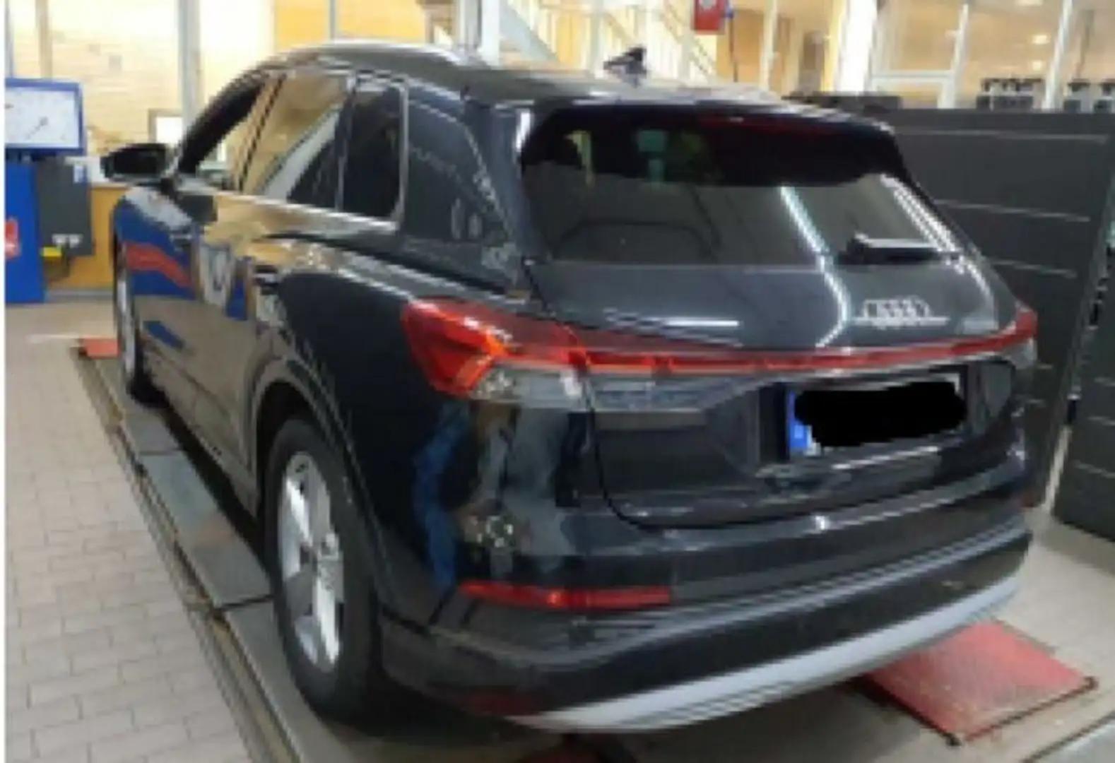 Audi Q4 e-tron 50 qu*AR-HUD*Matrix*Virtual*Navi+*Spor Schwarz - 2
