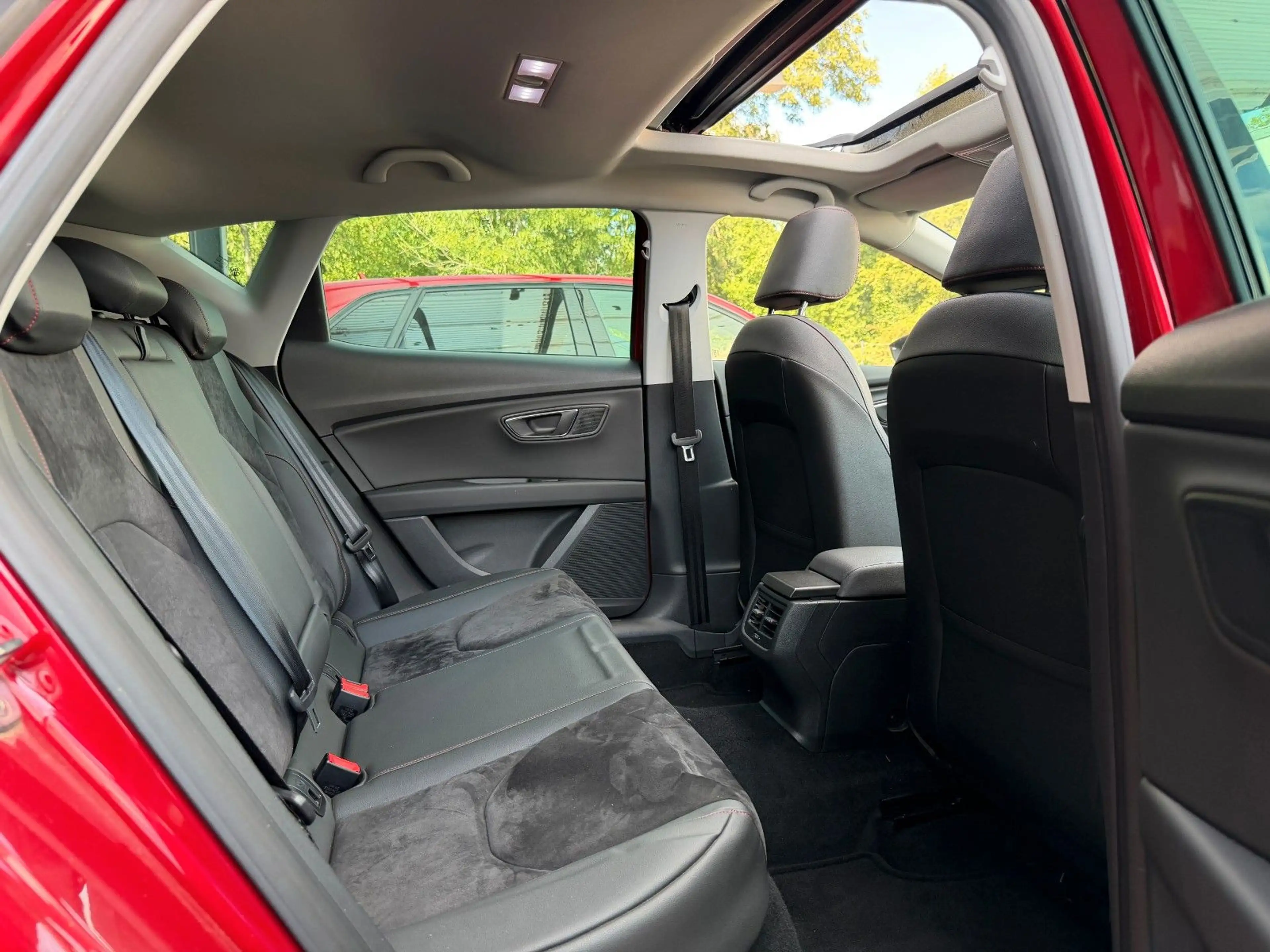 SEAT Leon FR*PANORAMA*ACC*LAUFENDER MOTORSCHADEN* — photo 8