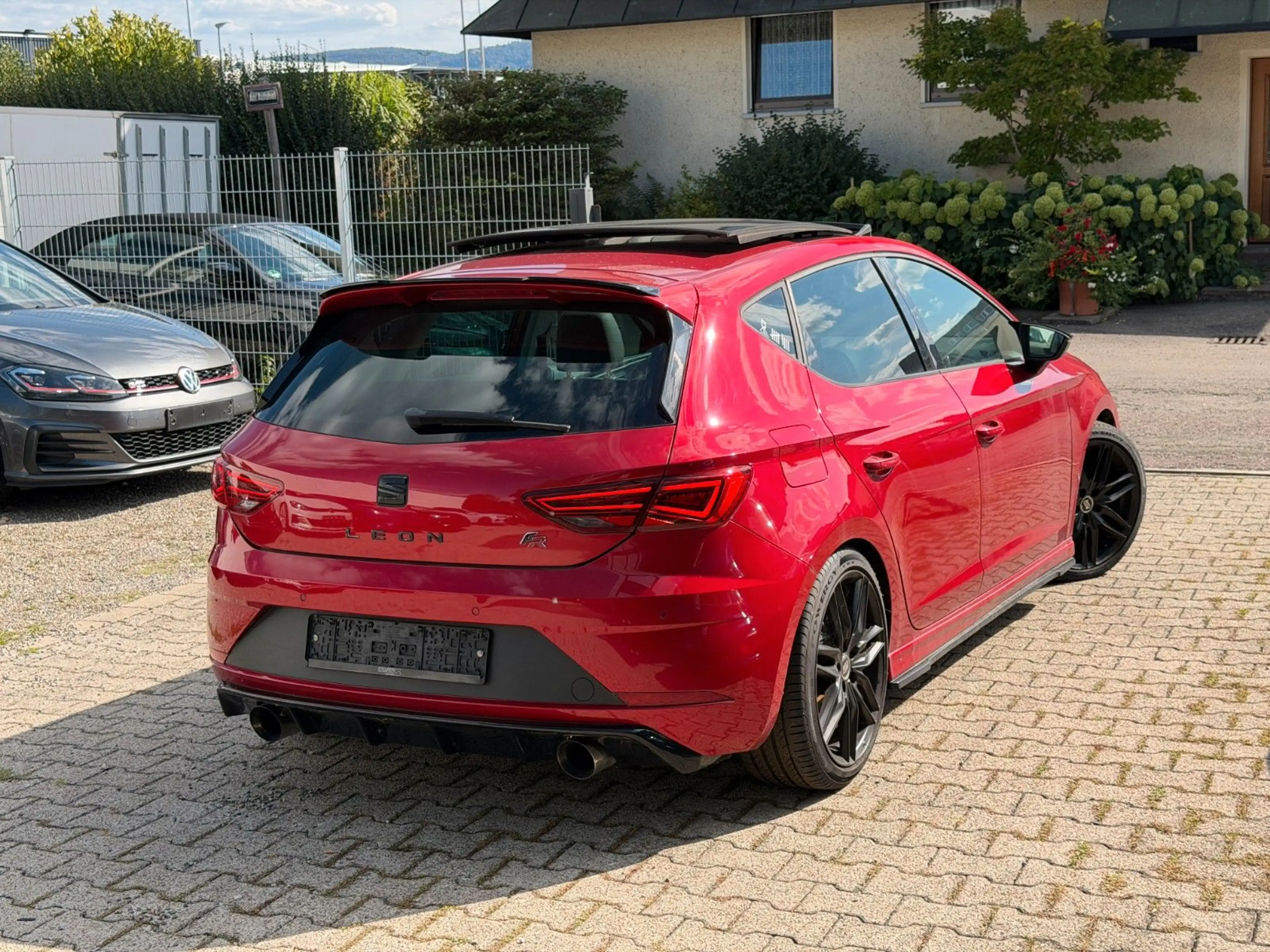 SEAT Leon FR*PANORAMA*ACC*LAUFENDER MOTORSCHADEN* — photo 4