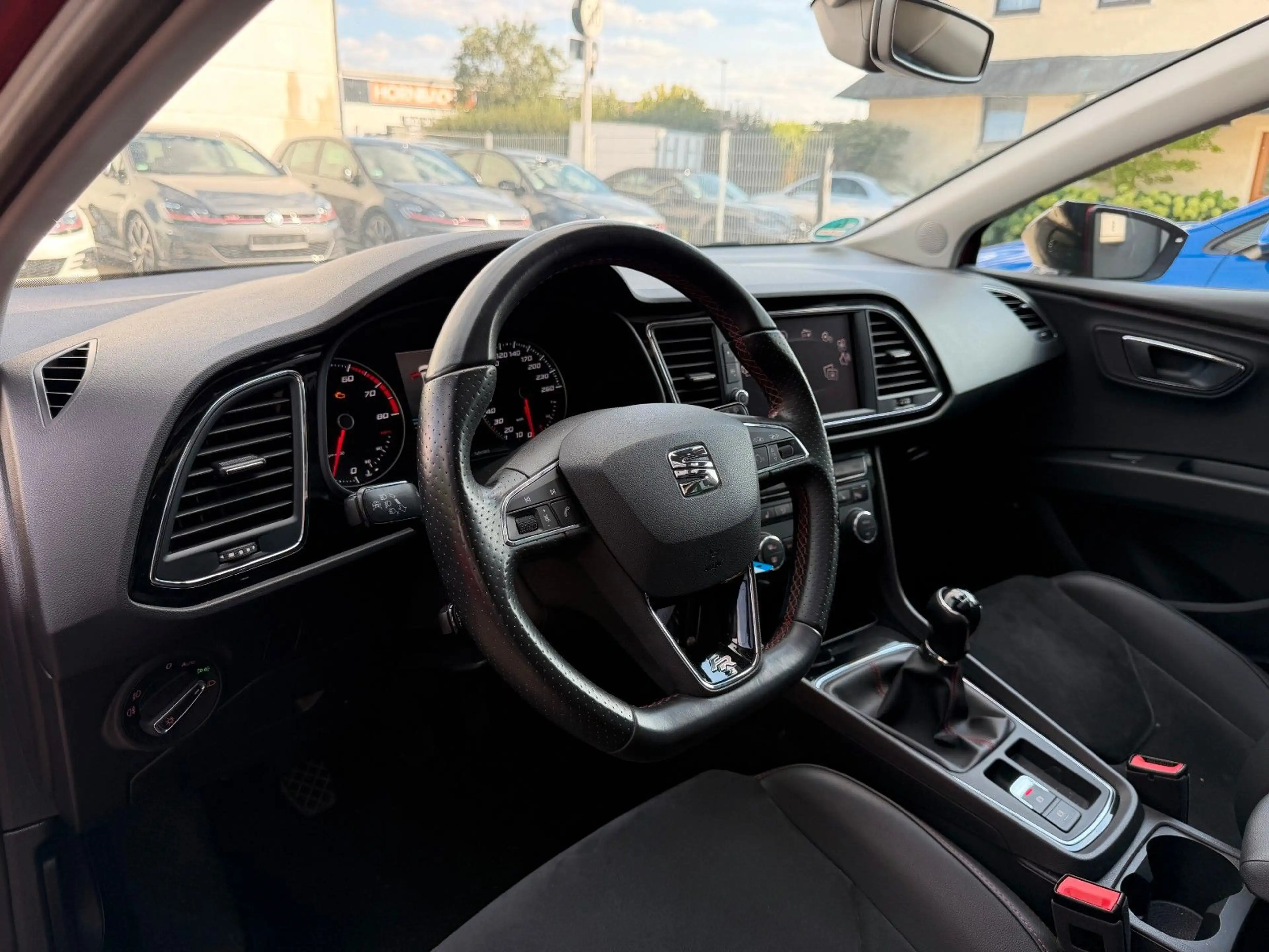 SEAT Leon FR*PANORAMA*ACC*LAUFENDER MOTORSCHADEN* — photo 5