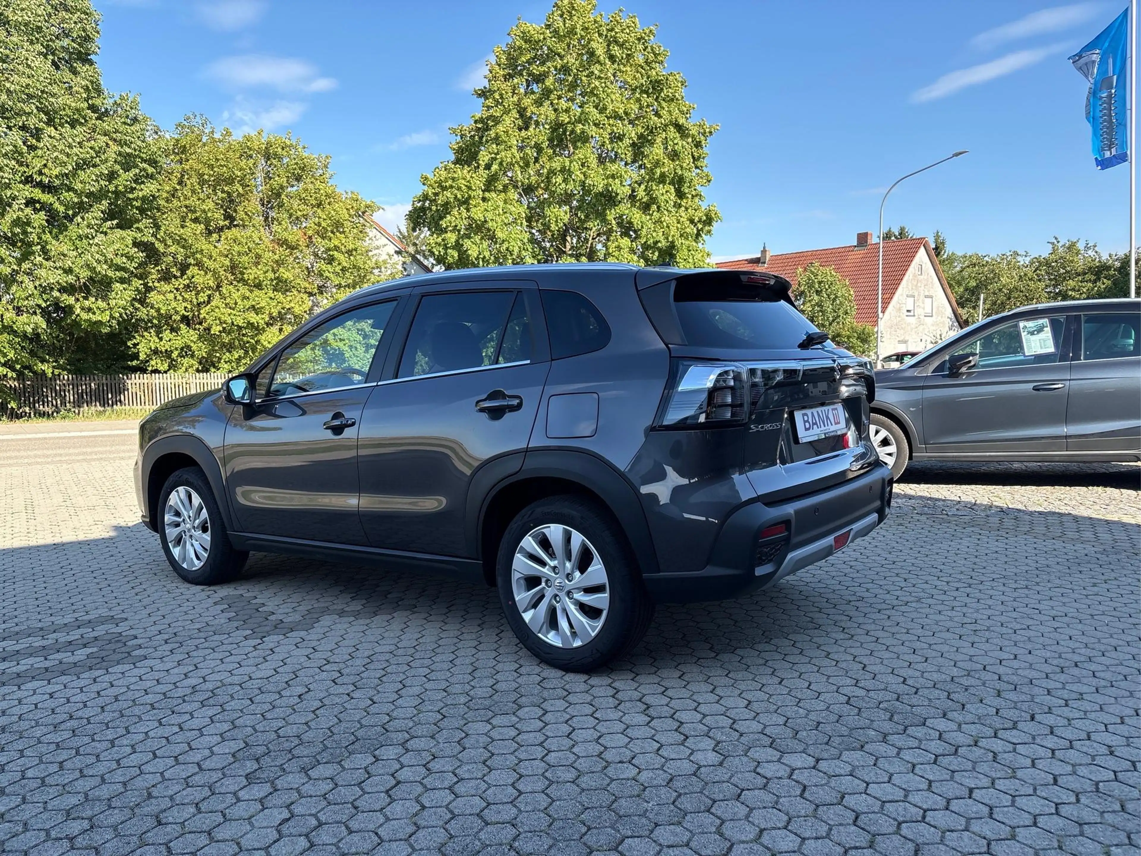 Suzuki S-Cross 1.4 Boosterjet HYBRID Comfort+ 4x4 ALLGRIP AUTO... — photo 3