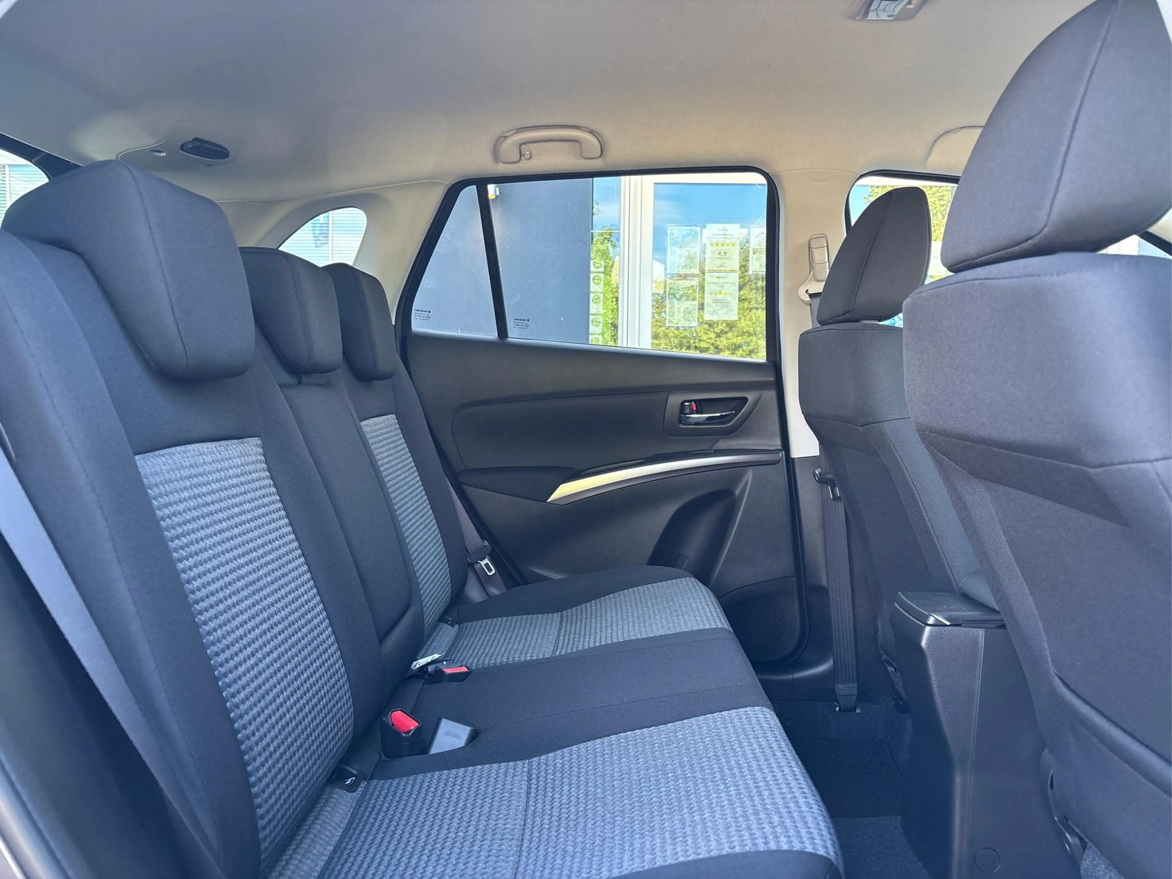 Suzuki S-Cross 1.4 Boosterjet HYBRID Comfort+ 4x4 ALLGRIP AUTO... — photo 11