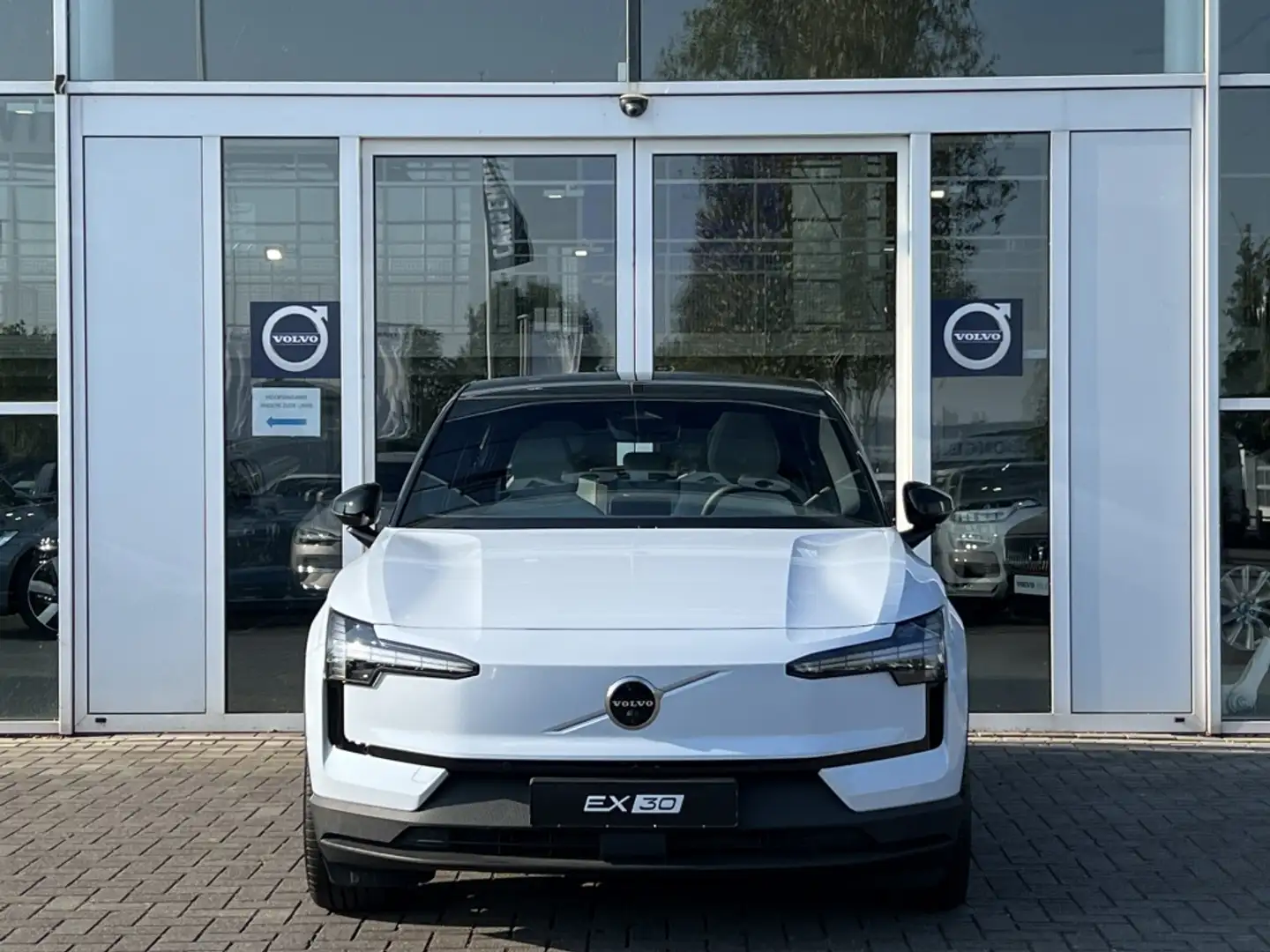 Volvo EX30 Extended Range Plus Blauw - 2
