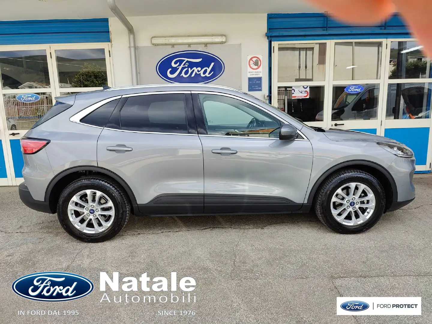 Ford Kuga Kuga 1.5 ecoblue Titanium 2wd 120cv auto Grigio - 2