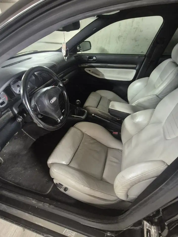 Audi A4 Avant quattro 2,7 S4, foto 5