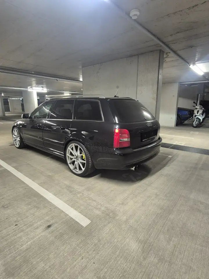 Audi A4 Avant quattro 2,7 S4, foto 2
