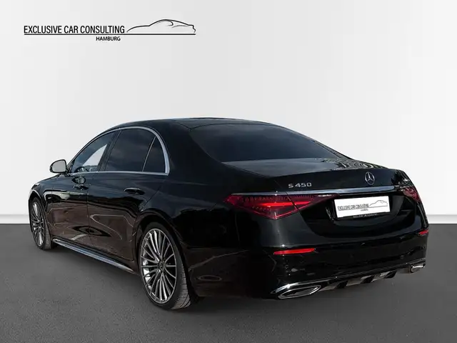 Mercedes-Benz S-Class view 4