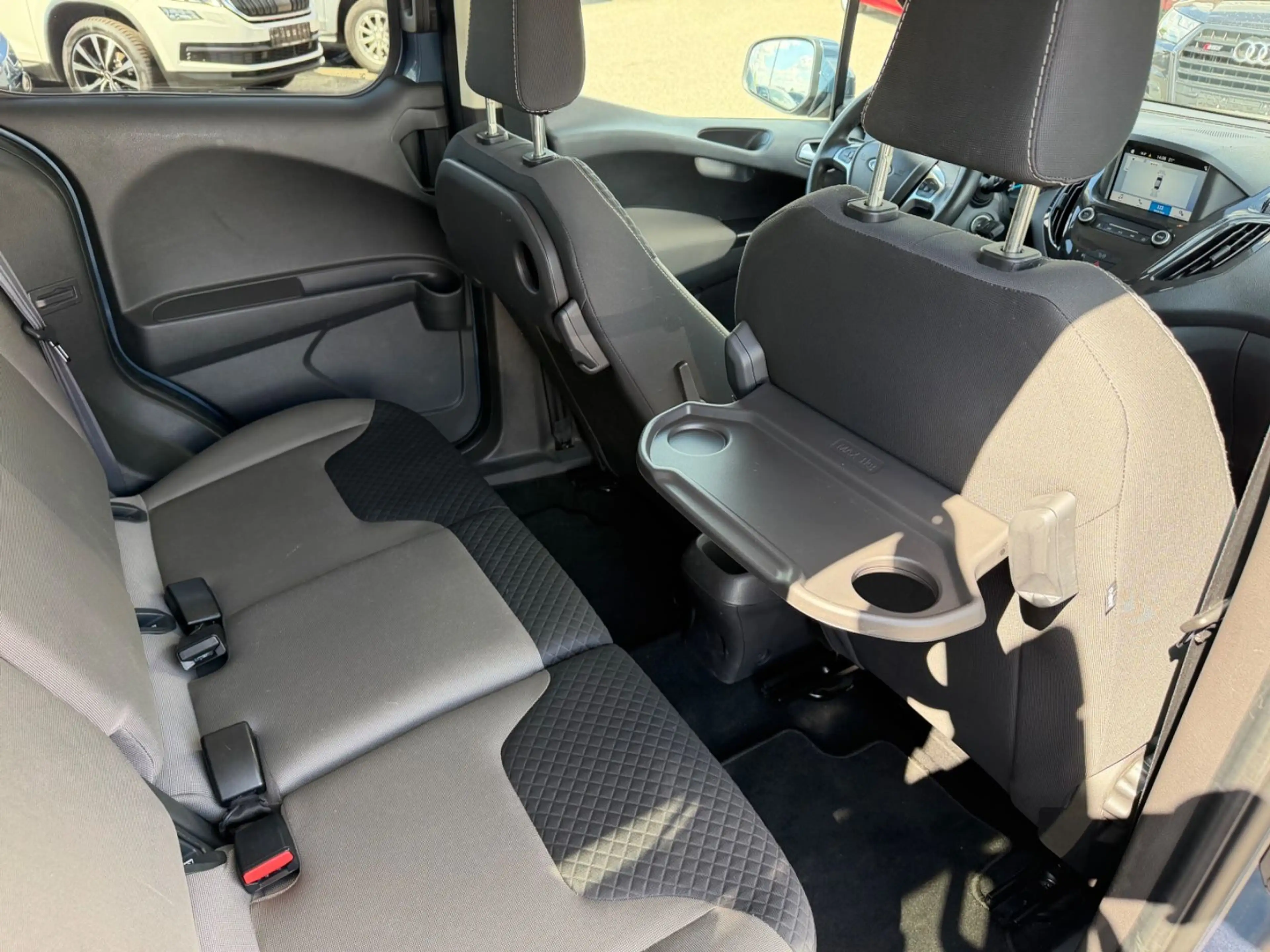 Ford Tourneo Courier Titanium 1.0 EcoBoost 1.Hand Eu6 — photo 13