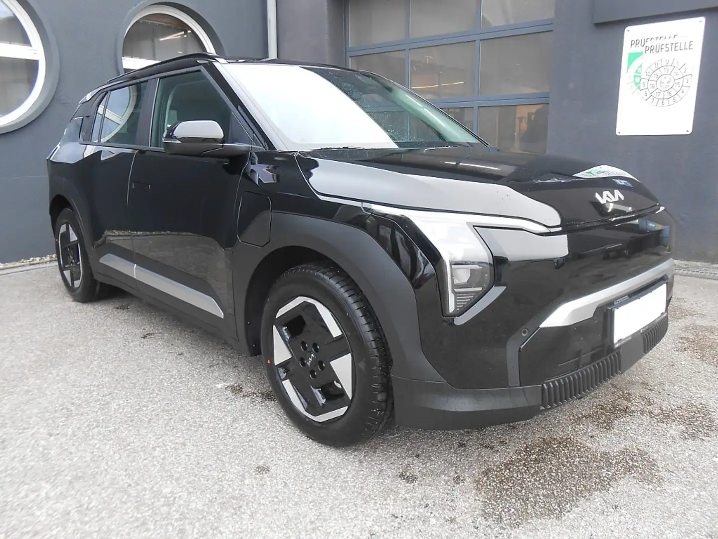 Kia EV3 FWD 81,4kWh Long Range Air Nero - 1