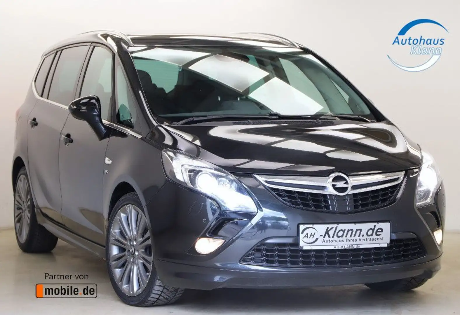 Opel Zafira C 2.0 CDTi 165PS Automatik OPC Line 7S Noir - 1