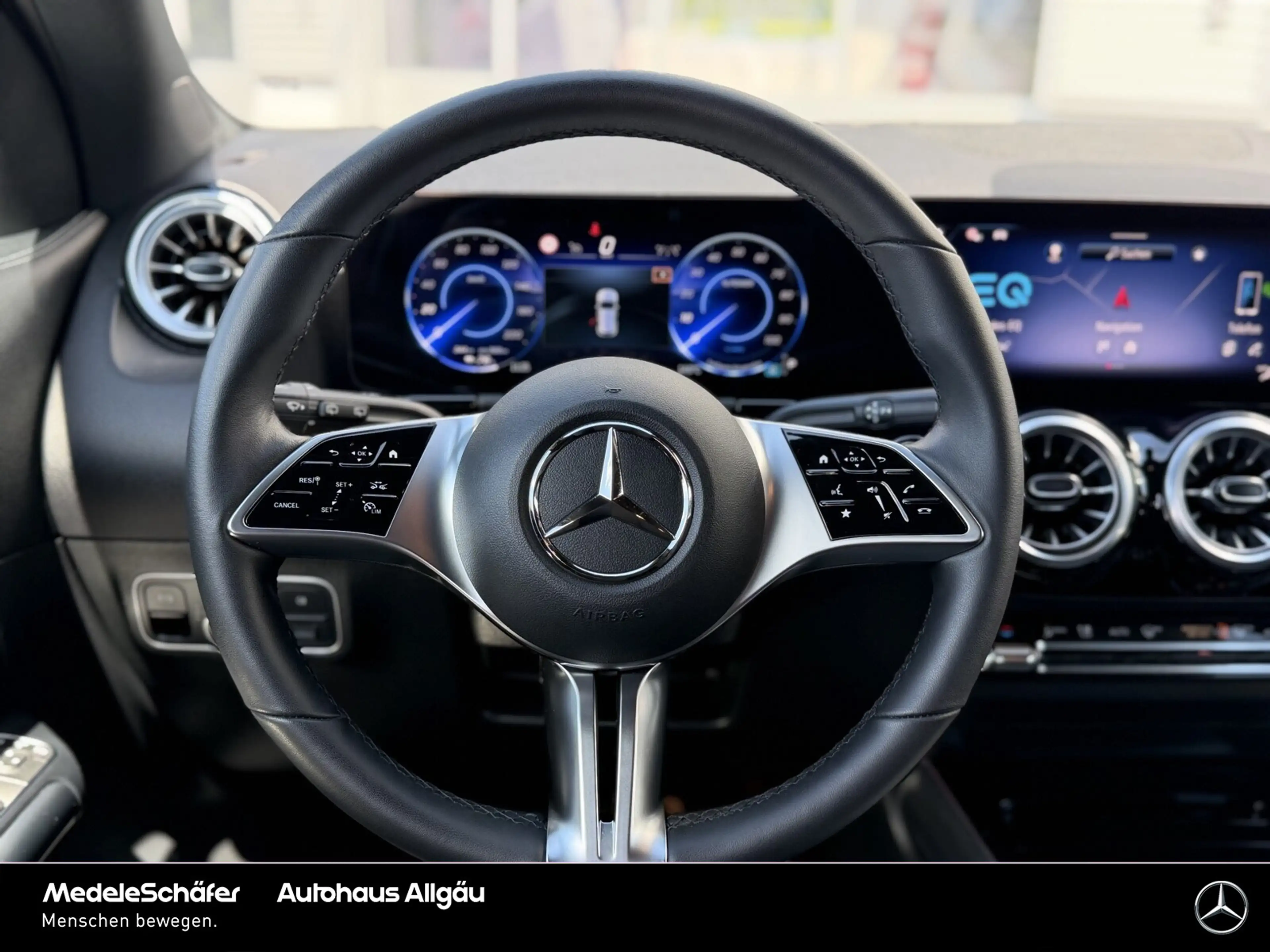 Mercedes-Benz EQA 300 EQA 300 4M Progressive Vorr.-Distronic Kamera LED — photo 12