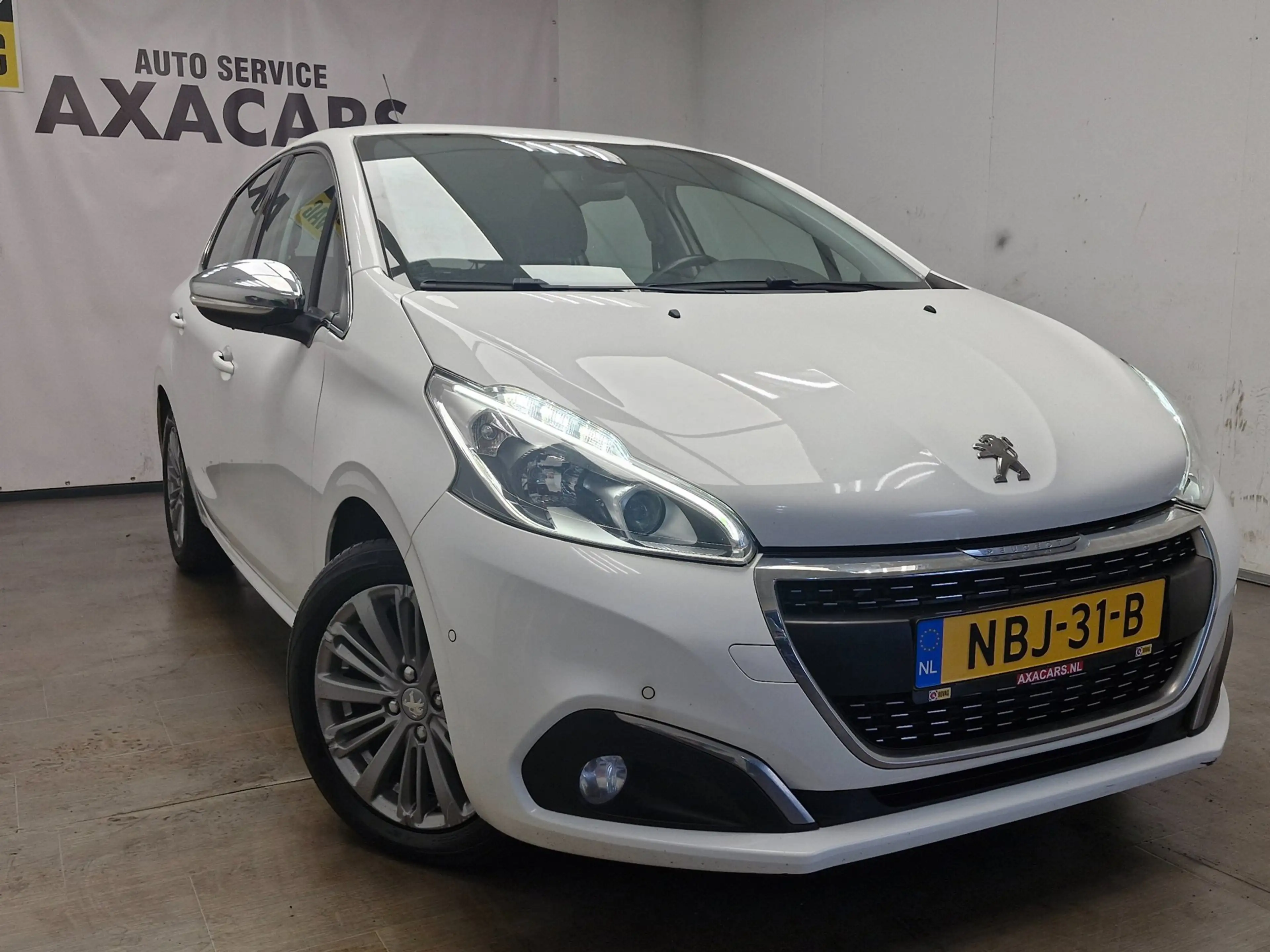 Peugeot 208 1.2 PureTech GT-line ! AUTOMAAT ! AIRCO ! APK ! SP — photo 3