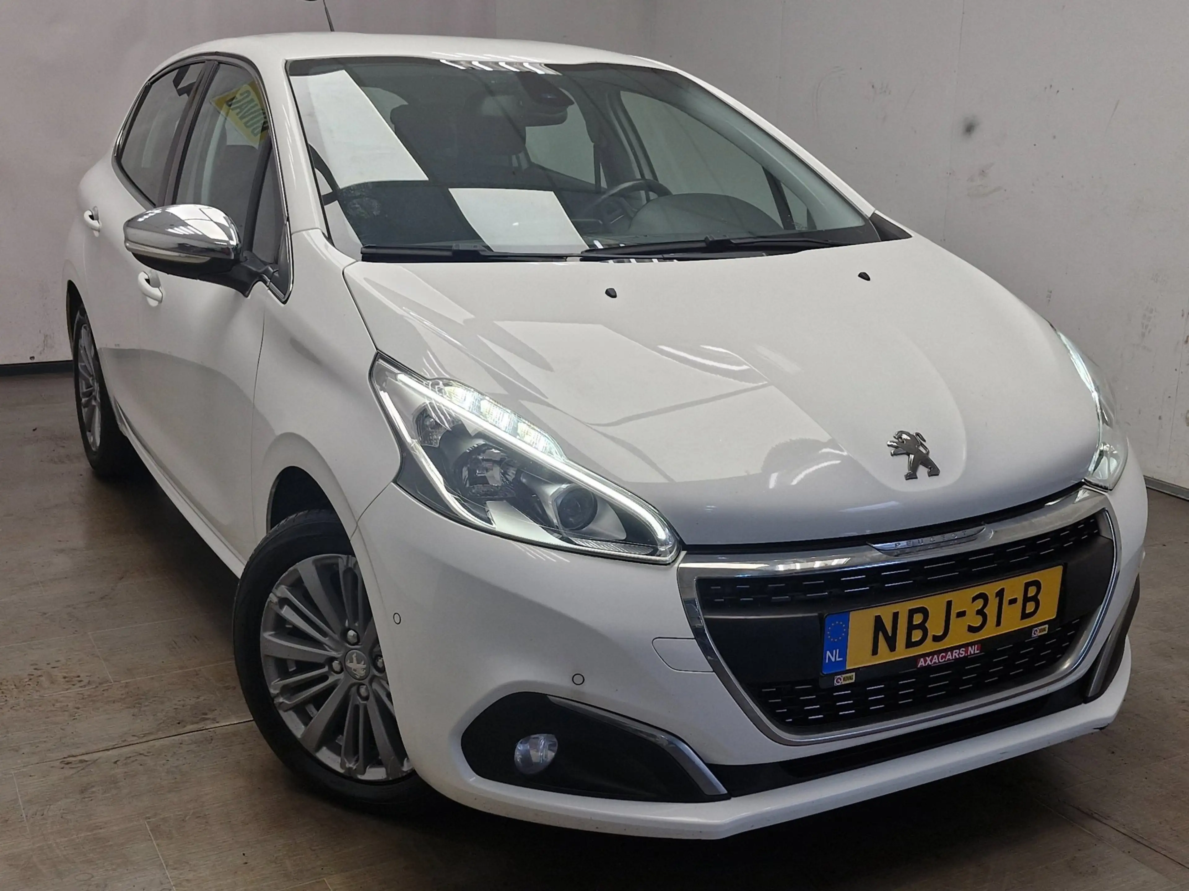 Peugeot 208 1.2 PureTech GT-line ! AUTOMAAT ! AIRCO ! APK ! SP — photo 4