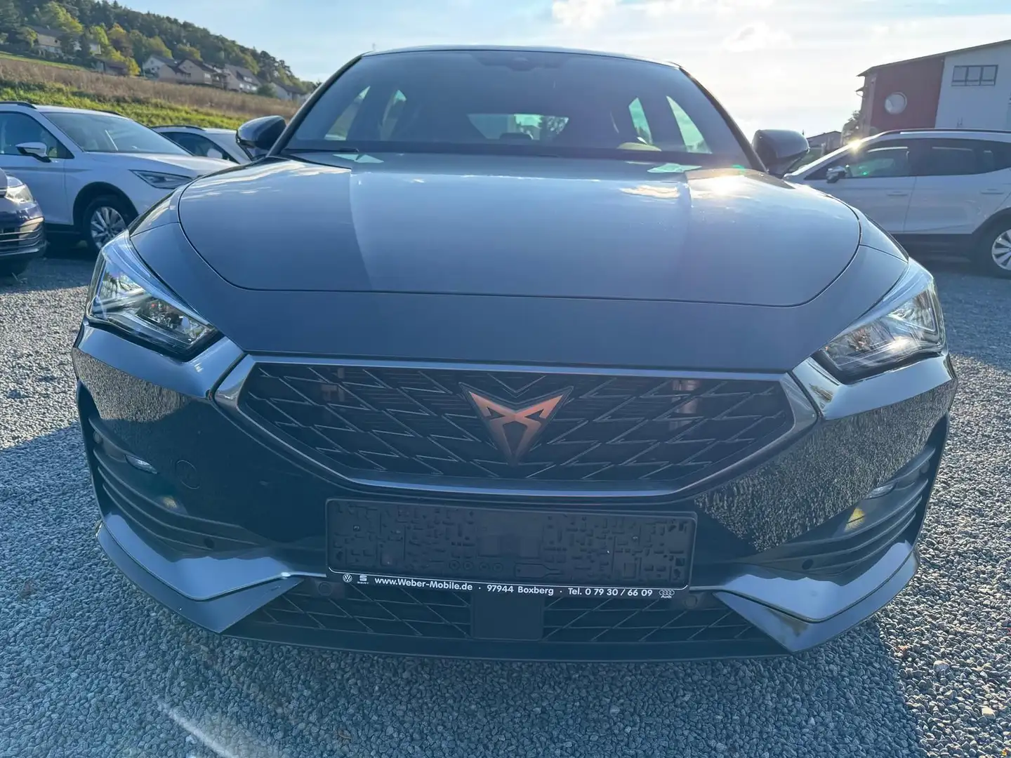 CUPRA Leon 1.5 eTSI *DSG*PARKLENK*PDC+KAMERA*SHZ*NAVI* Schwarz - 2