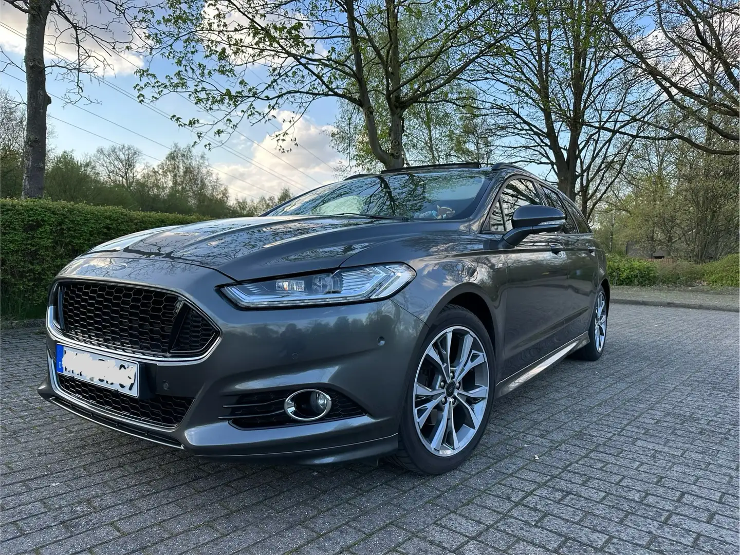 Ford Mondeo ST-Line *TOP*Voll*AHK*Pano*DAB Gri - 1