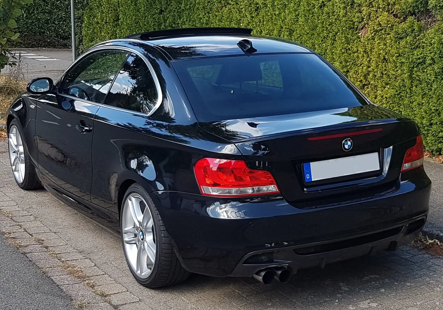 BMW 135 135i Coupe N54 Motor Handschalter 29700km Schwarz - 2