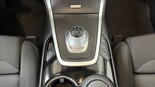 Ford Galaxy view 14