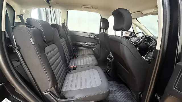 Ford Galaxy view 15
