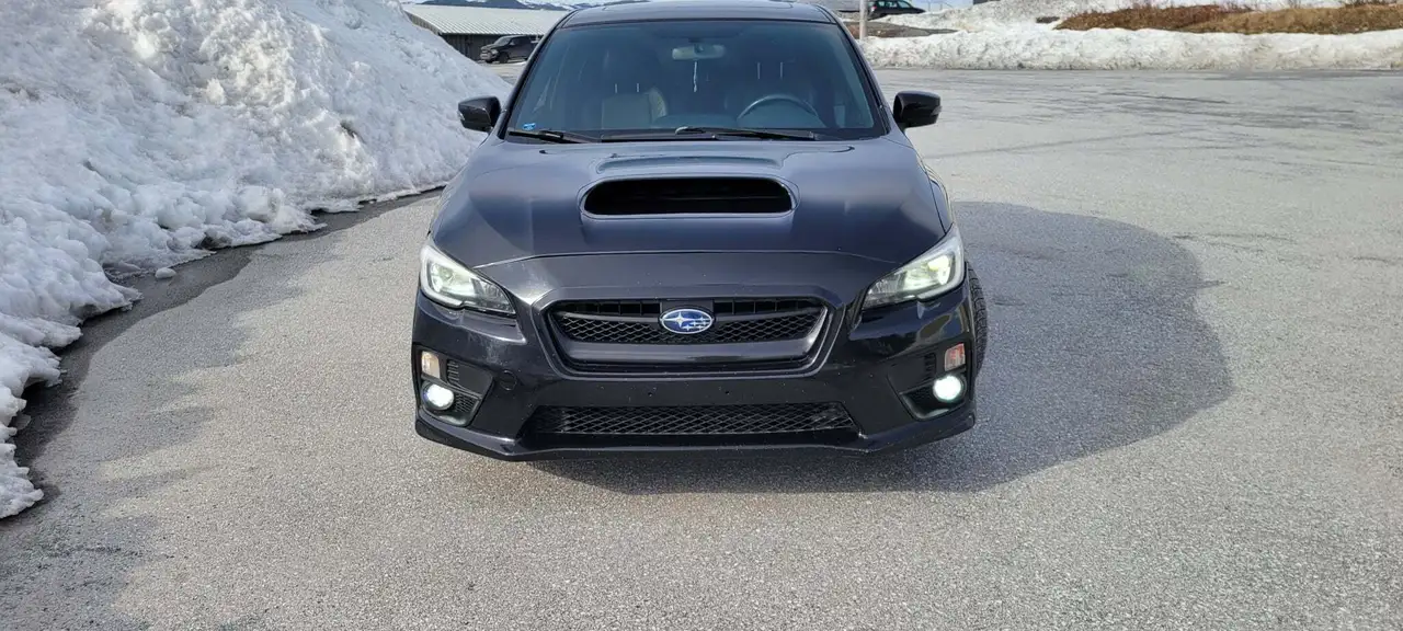 Subaru WRX снимка Subaru WRX