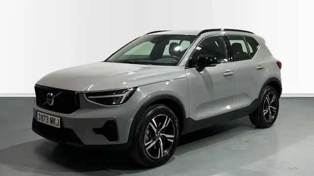 Volvo XC40 2.0 B3 PLUS DARK AUTO 163 5P