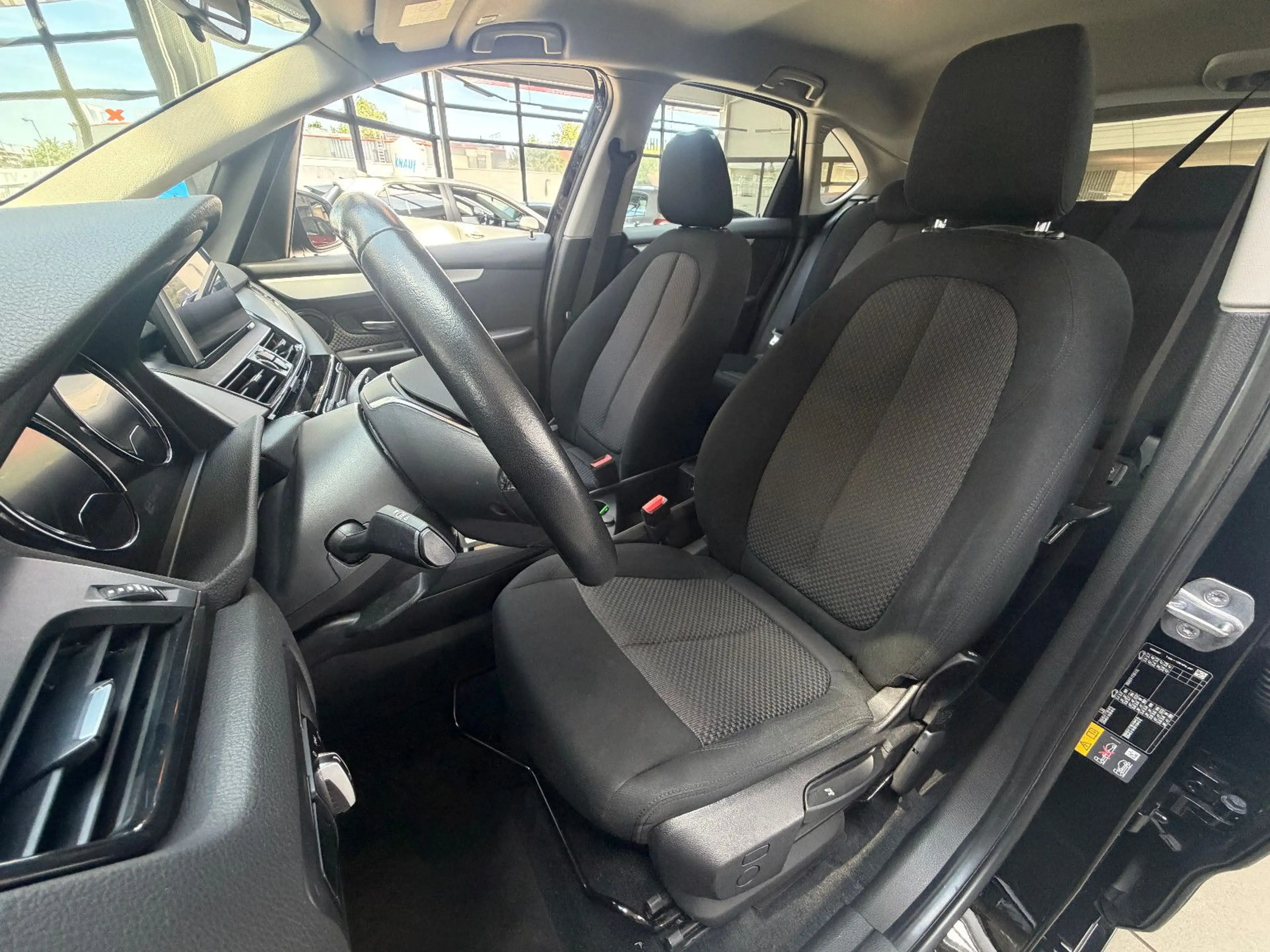 BMW 225 Active Tourer 225 xe*Automatik*SHZ* Plug in — photo 10
