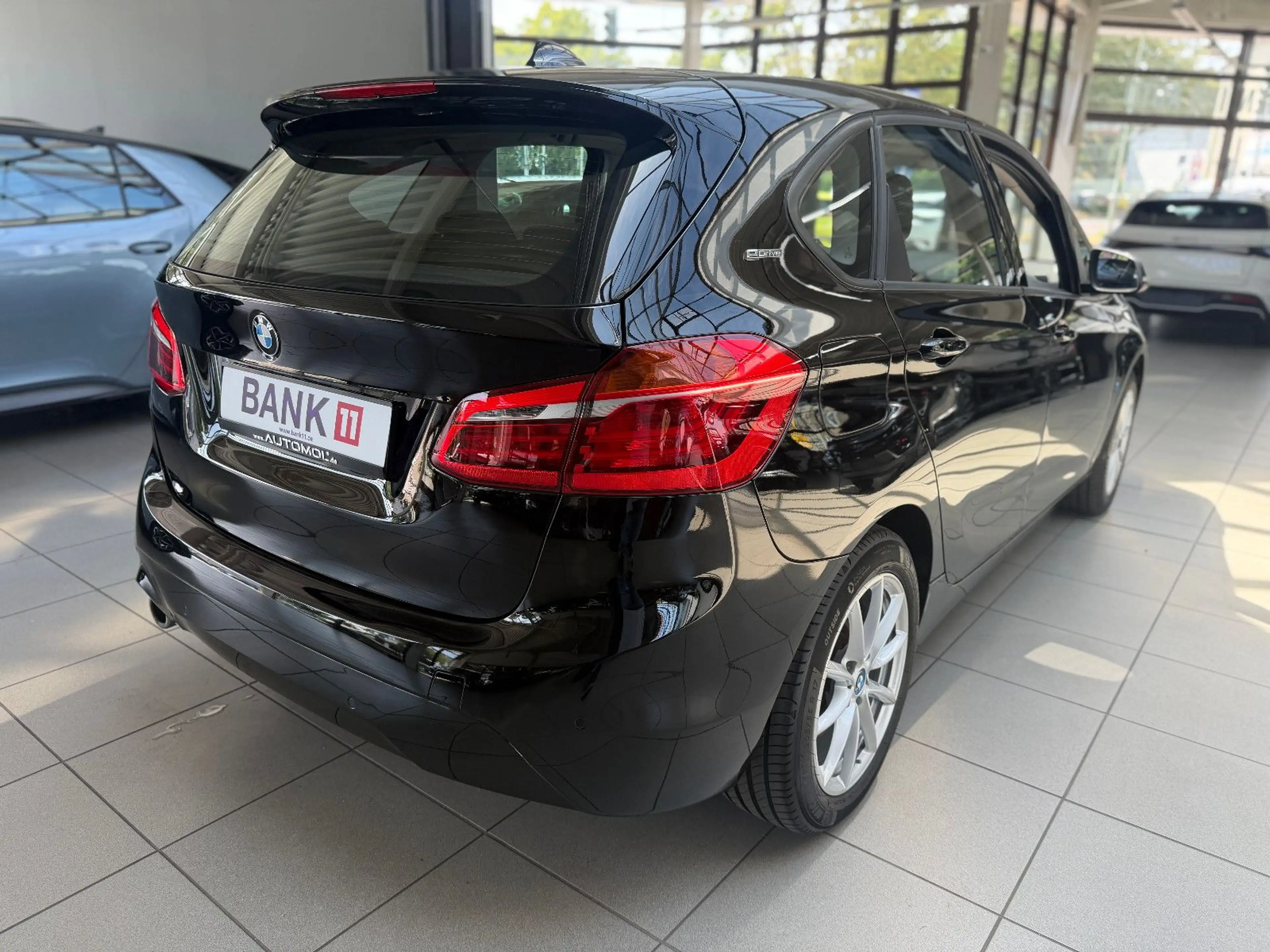 BMW 225 Active Tourer 225 xe*Automatik*SHZ* Plug in — photo 4