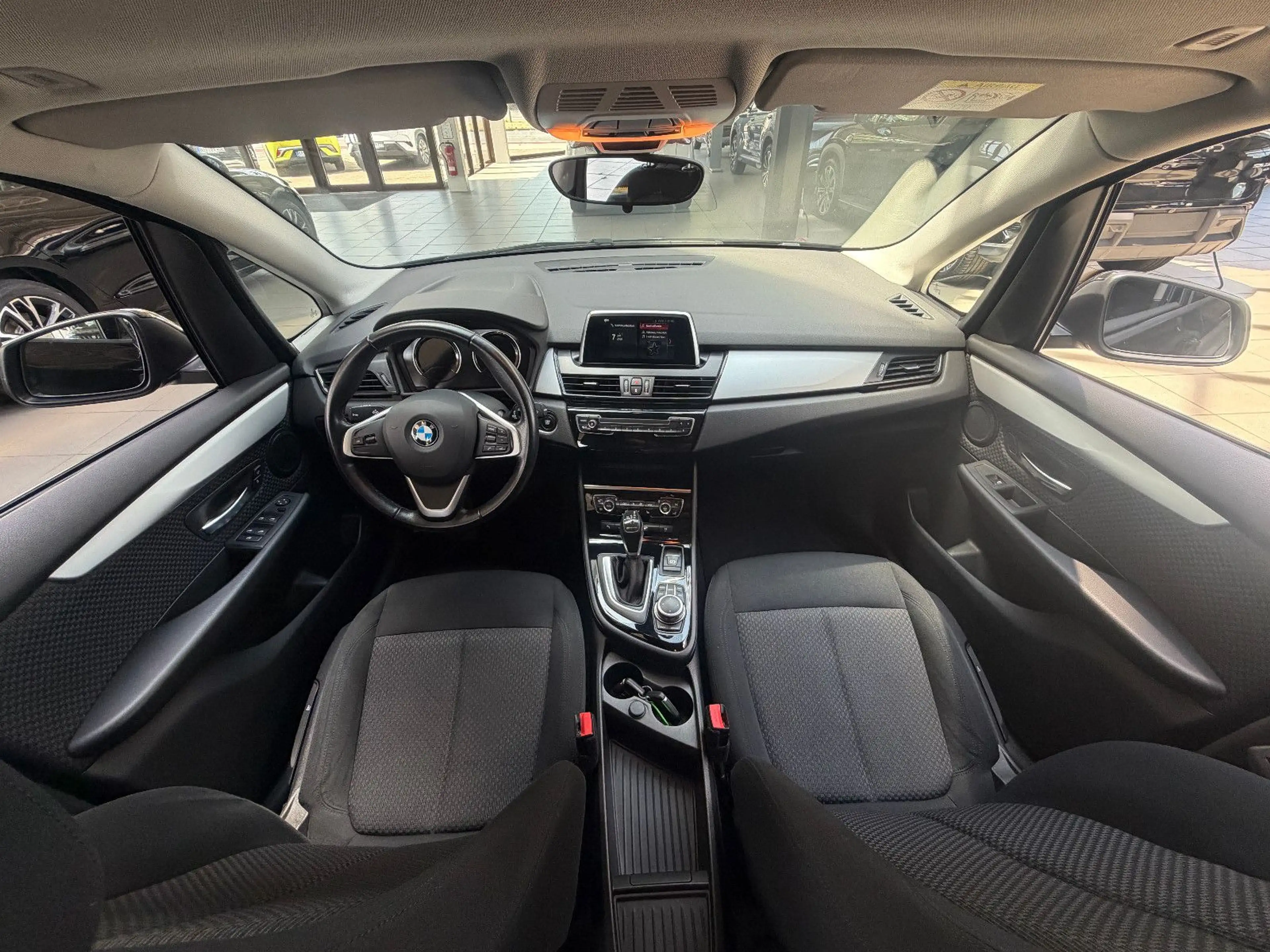 BMW 225 Active Tourer 225 xe*Automatik*SHZ* Plug in — photo 9