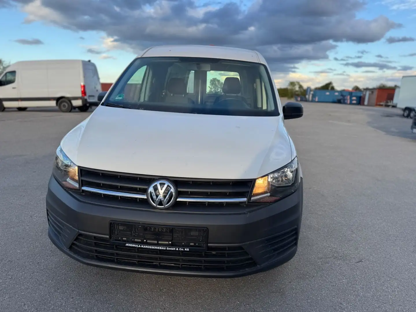 Volkswagen Caddy Maxi DSG Klima PDC Blanc - 1