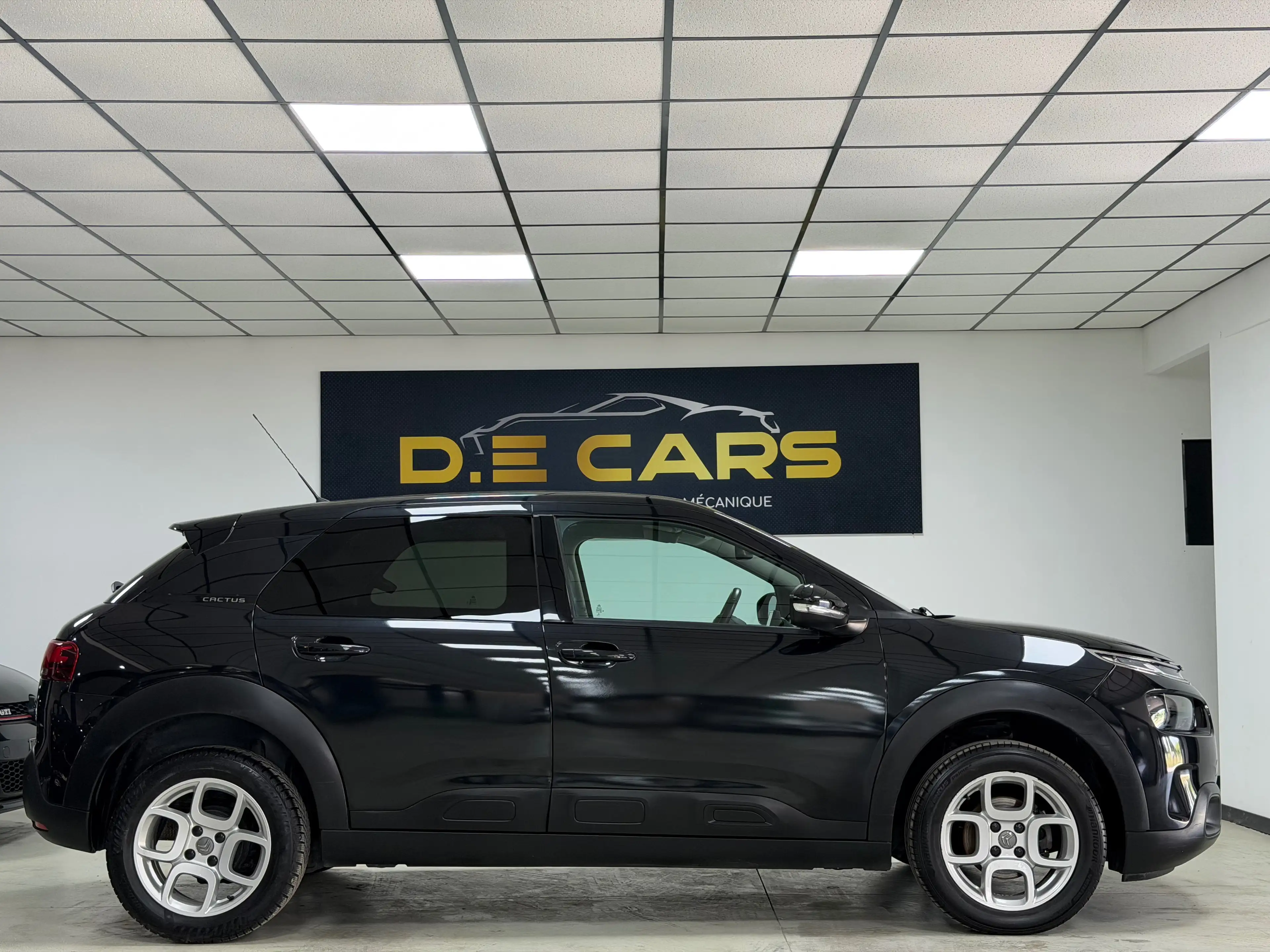 Citroen C4 Cactus 1.2 PureTech*GPS*CAMERA*AIRCO /GARANTIE 12MOIS — photo 4