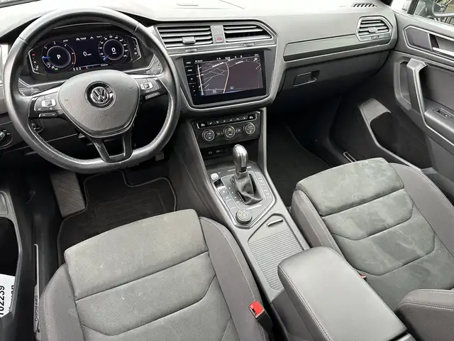 Volkswagen Tiguan Allspace view 13