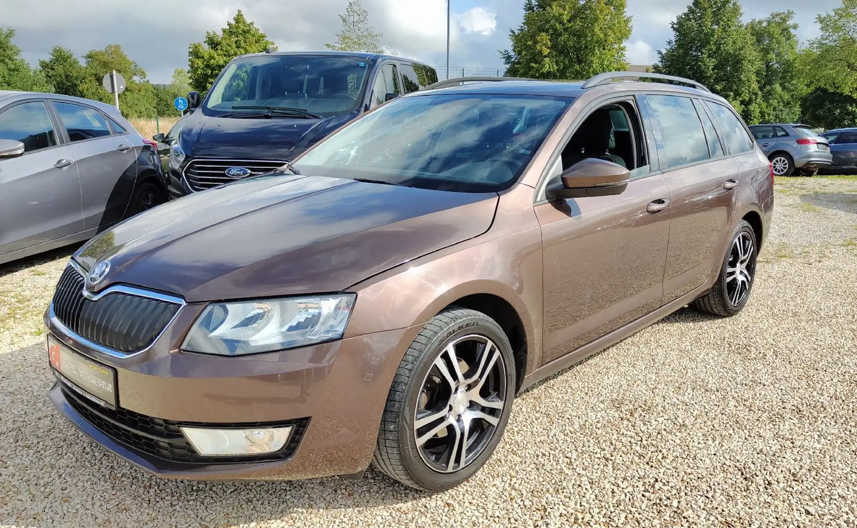 Skoda Octavia 2.0 TDI Combi Ambition 4x4 Navi* 17-Zoll Brun - 2