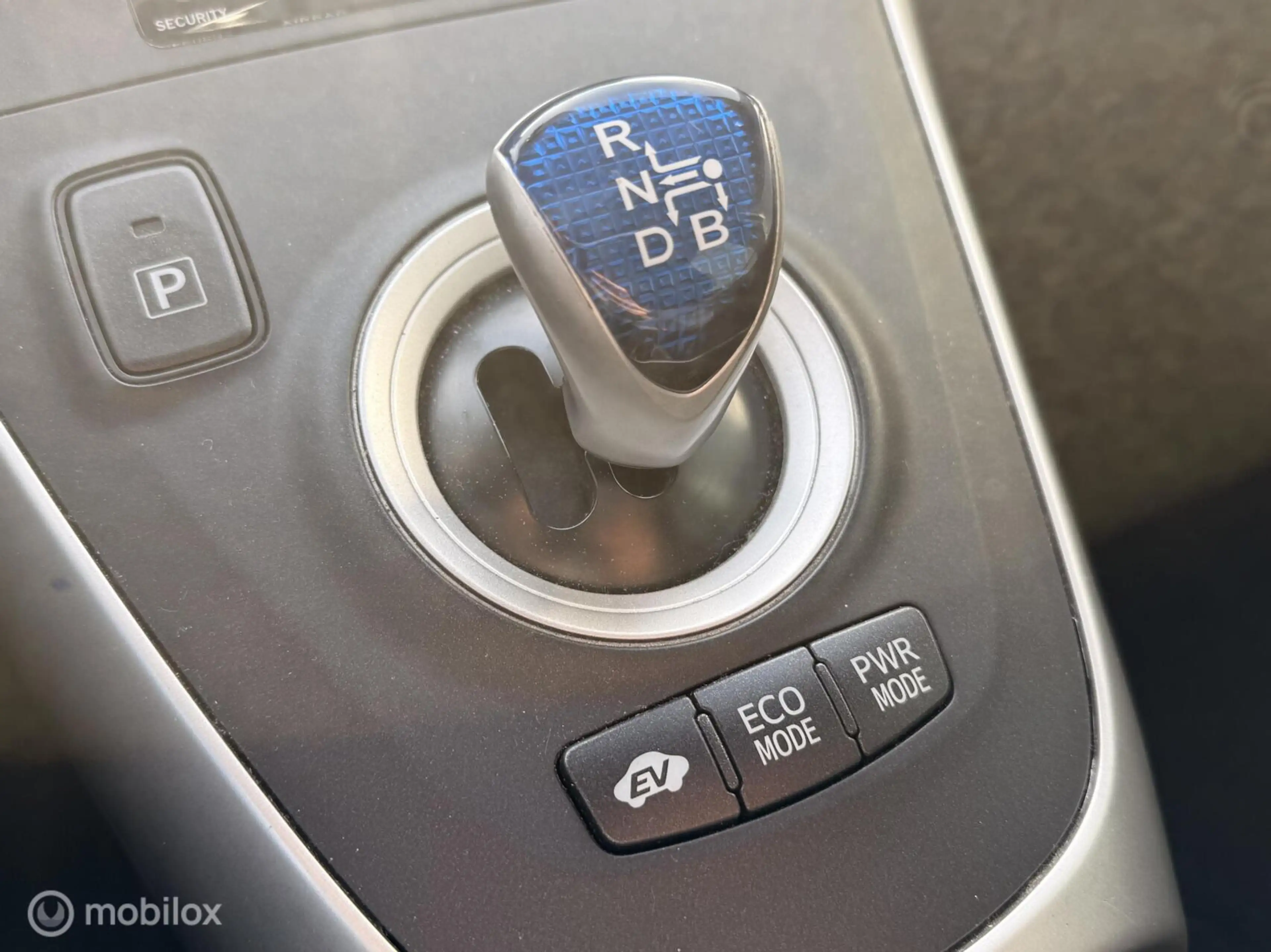 Toyota Auris 1.8 Full Hybrid Executive Business | Hybrid | 01/2 — photo 28