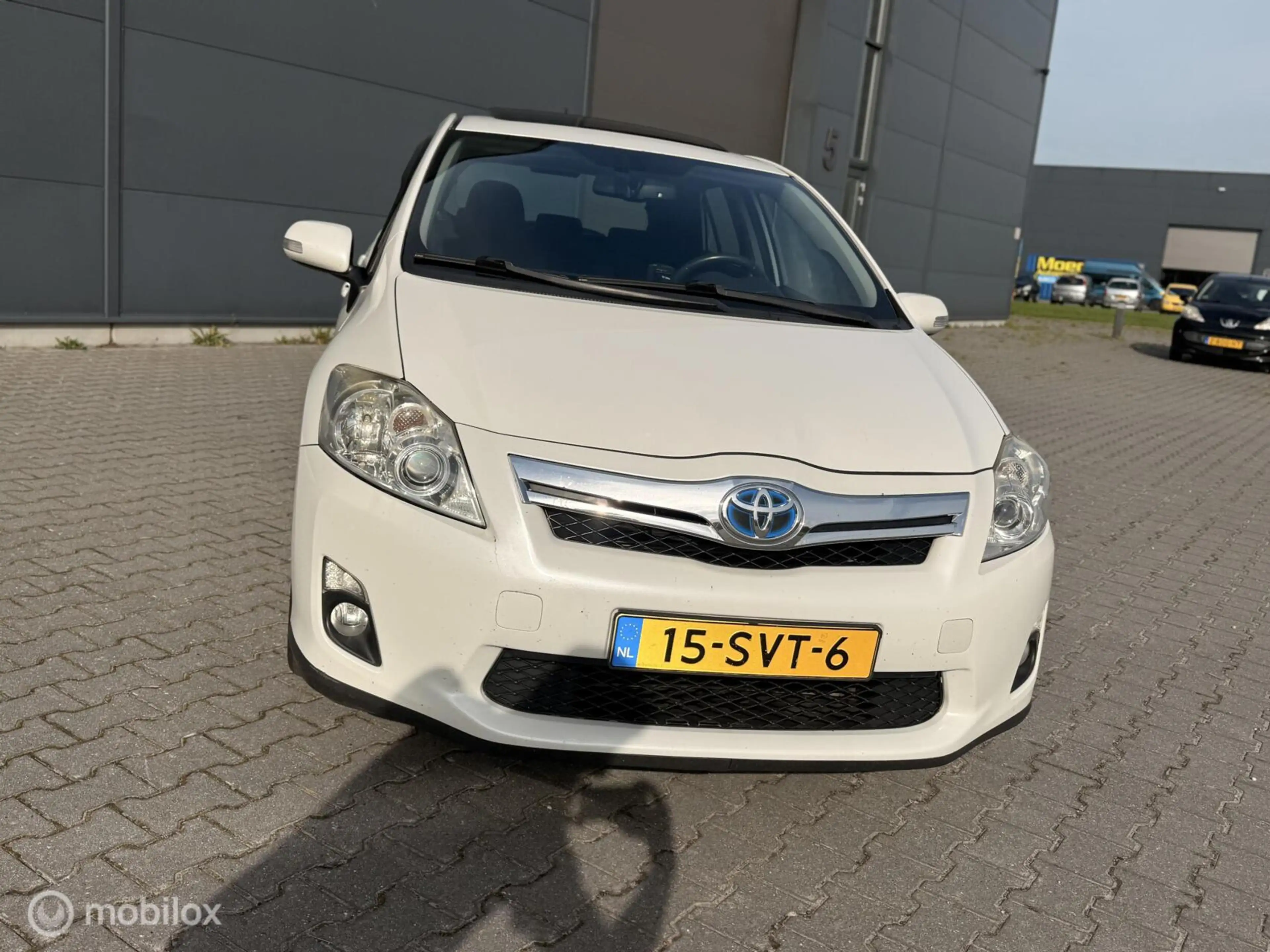 Toyota Auris 1.8 Full Hybrid Executive Business | Hybrid | 01/2 — photo 13