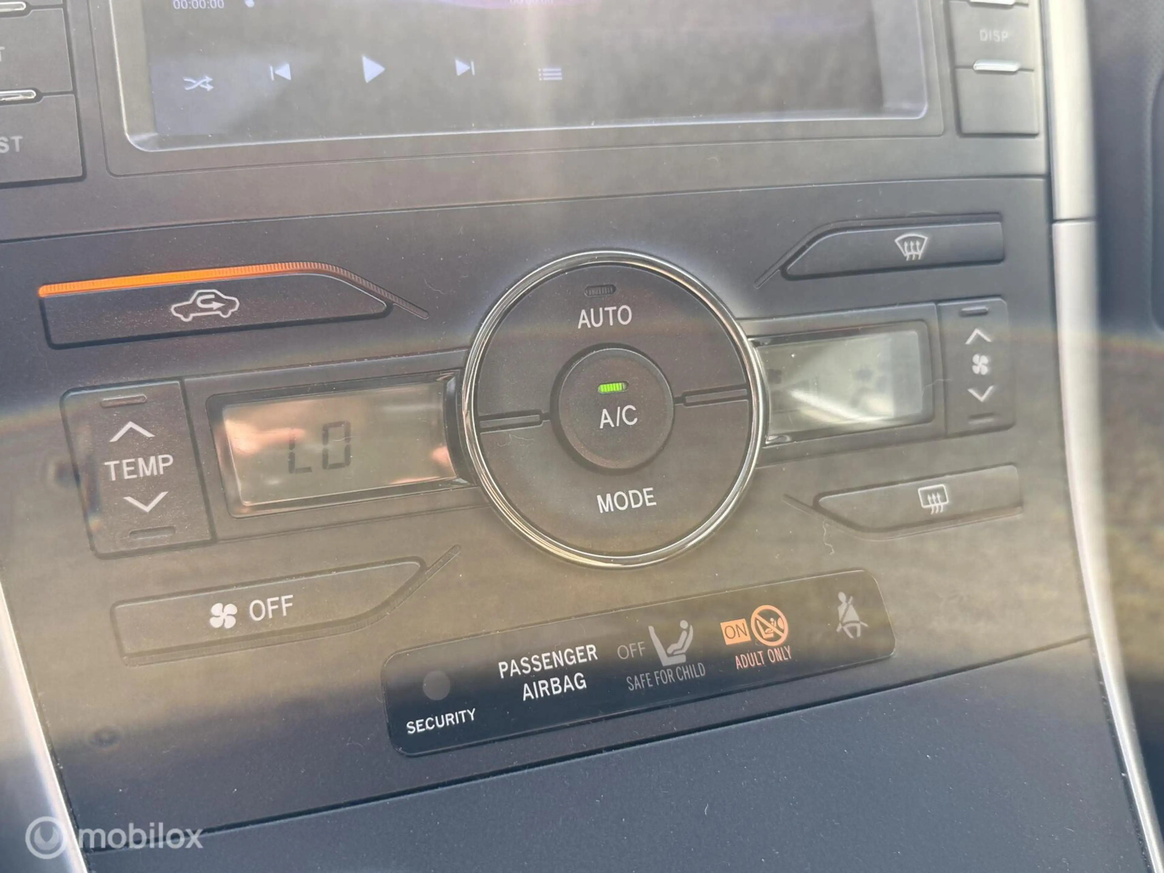 Toyota Auris 1.8 Full Hybrid Executive Business | Hybrid | 01/2 — photo 29