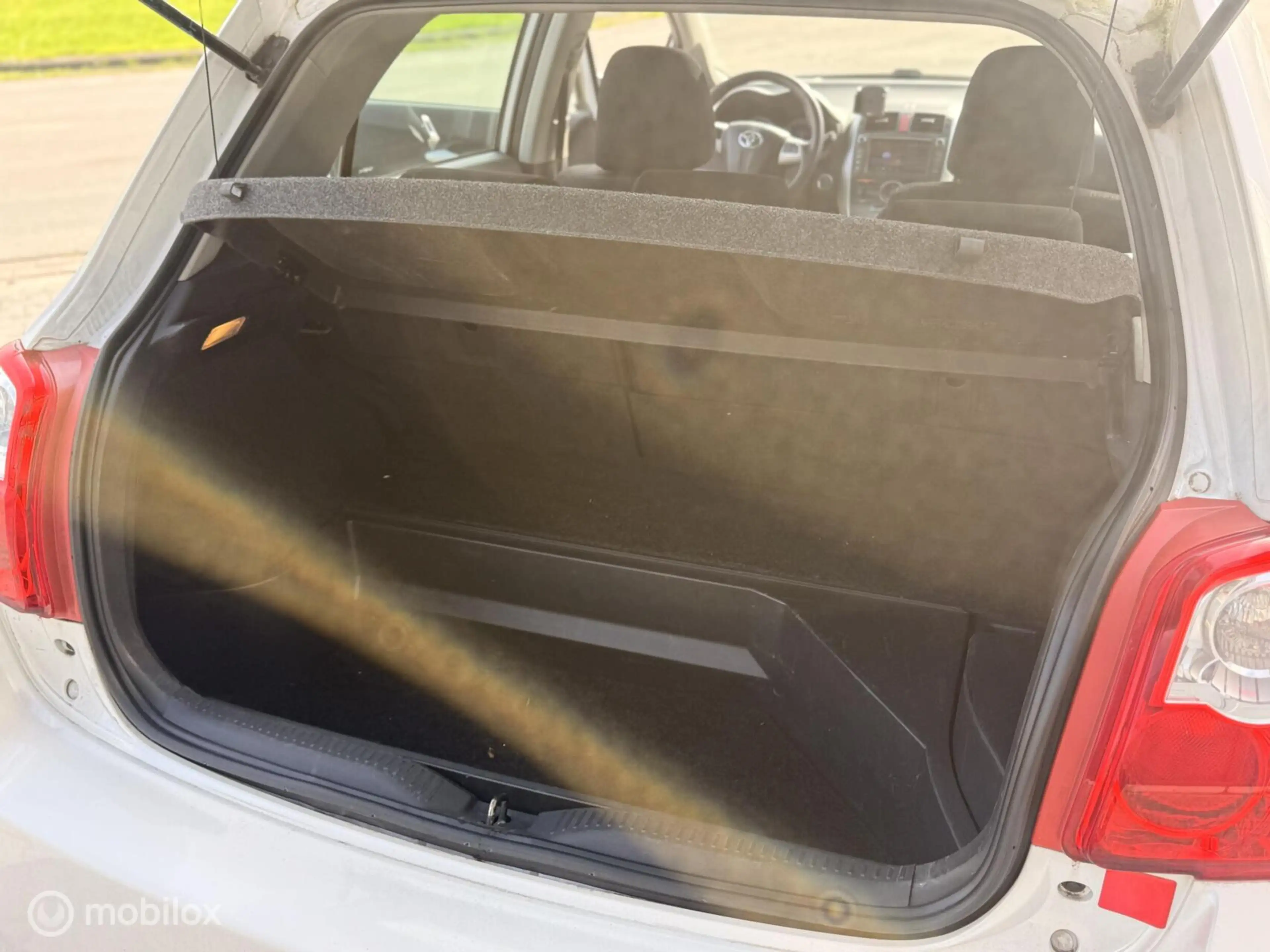Toyota Auris 1.8 Full Hybrid Executive Business | Hybrid | 01/2 — photo 22