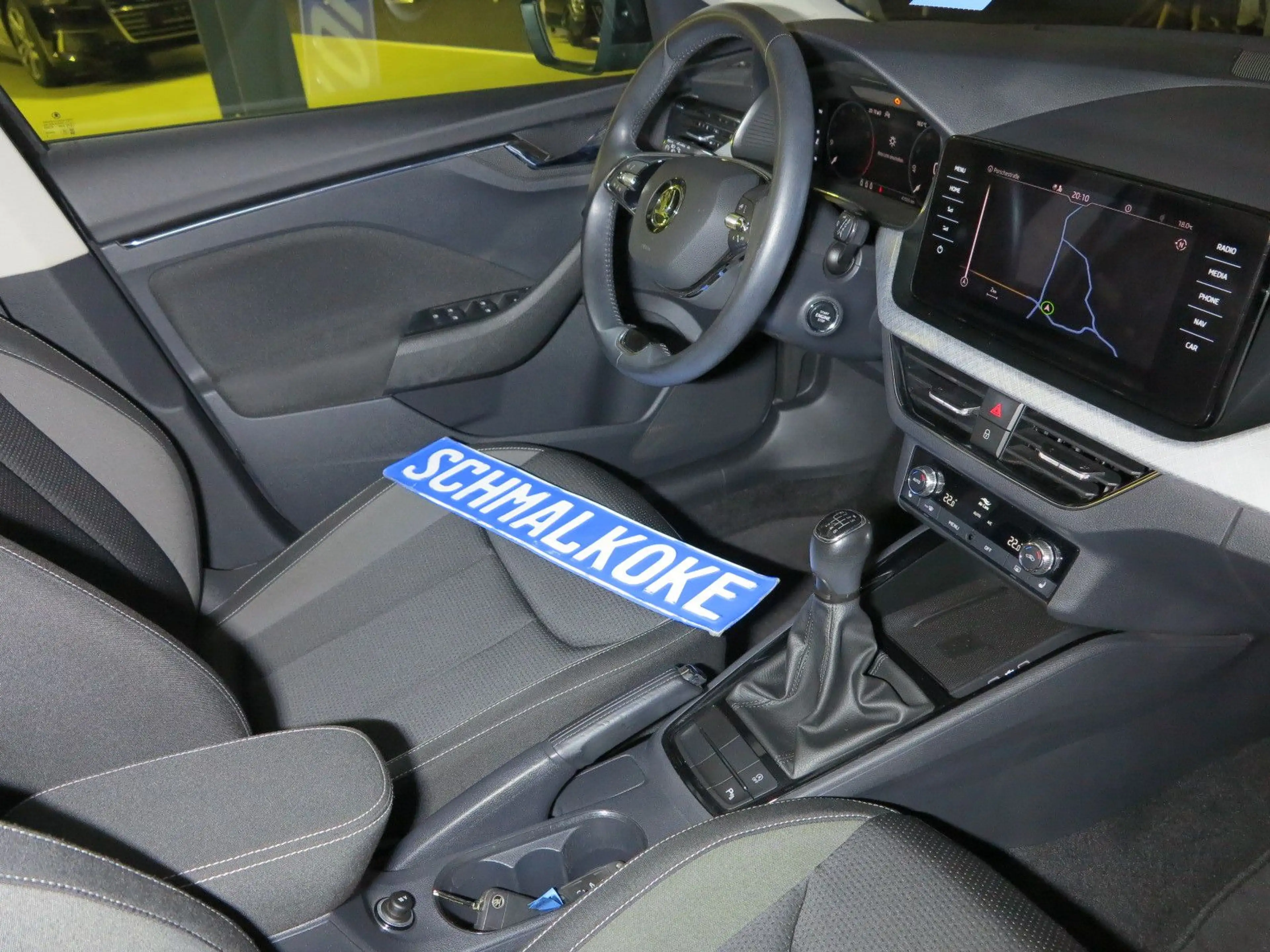 Skoda Scala 1.0 TSI Tour Navi RFK GRA DAB LM17 — photo 4