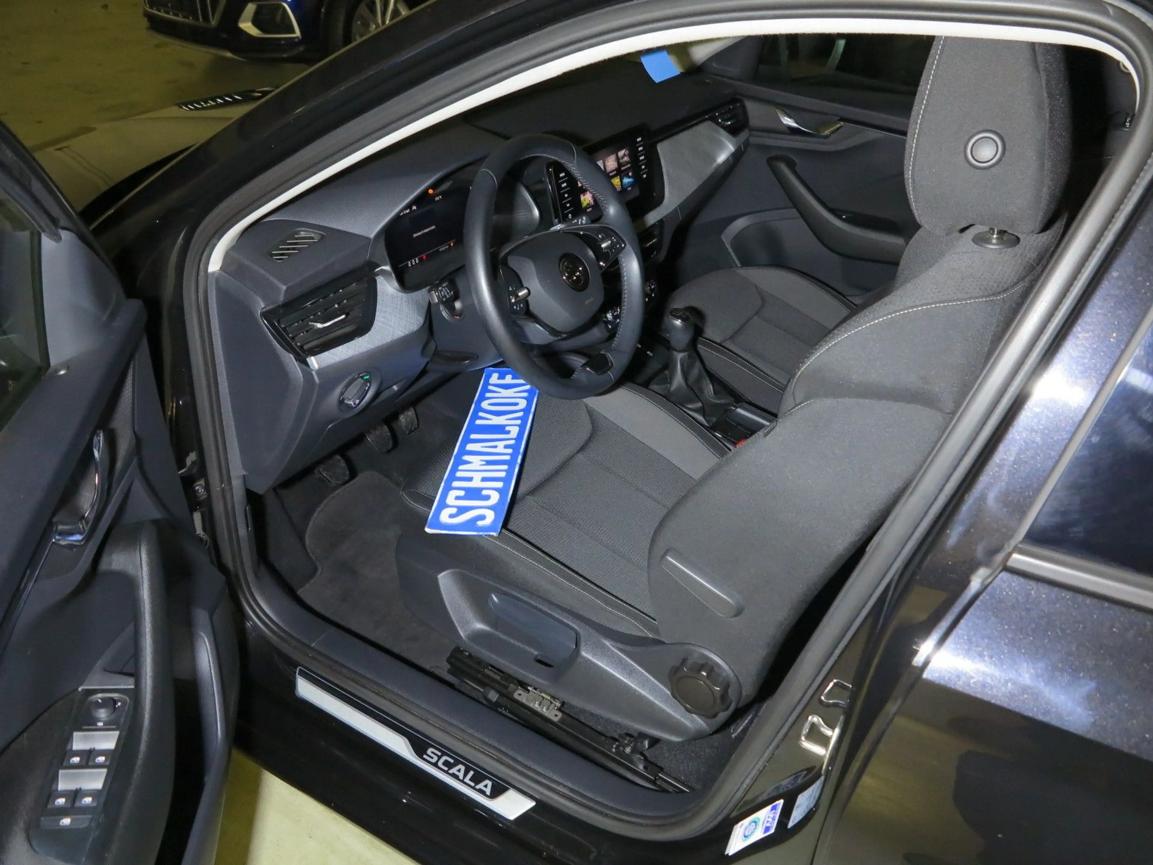 Skoda Scala 1.0 TSI Tour Navi RFK GRA DAB LM17 — photo 6
