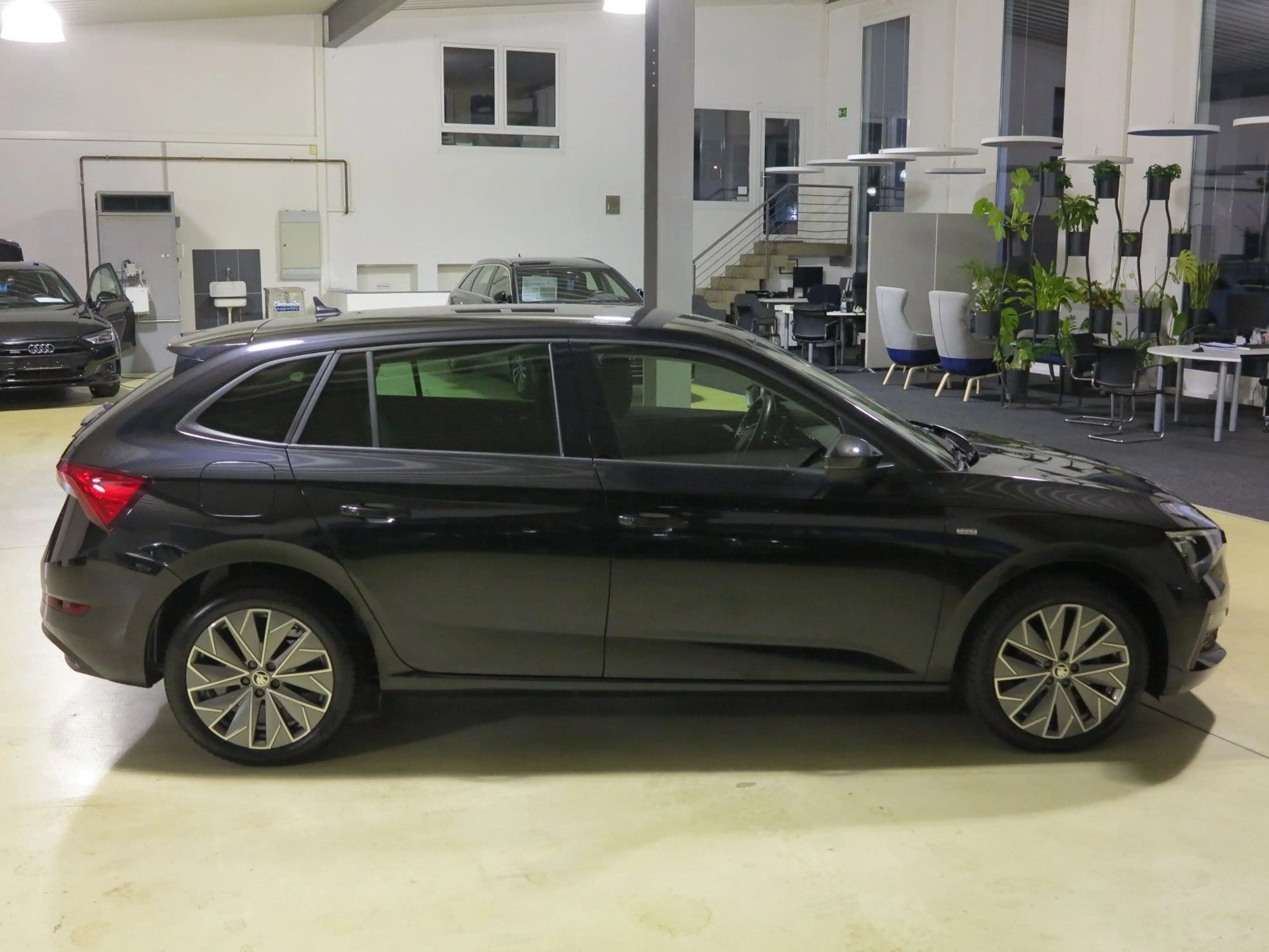 Skoda Scala 1.0 TSI Tour Navi RFK GRA DAB LM17 — photo 13