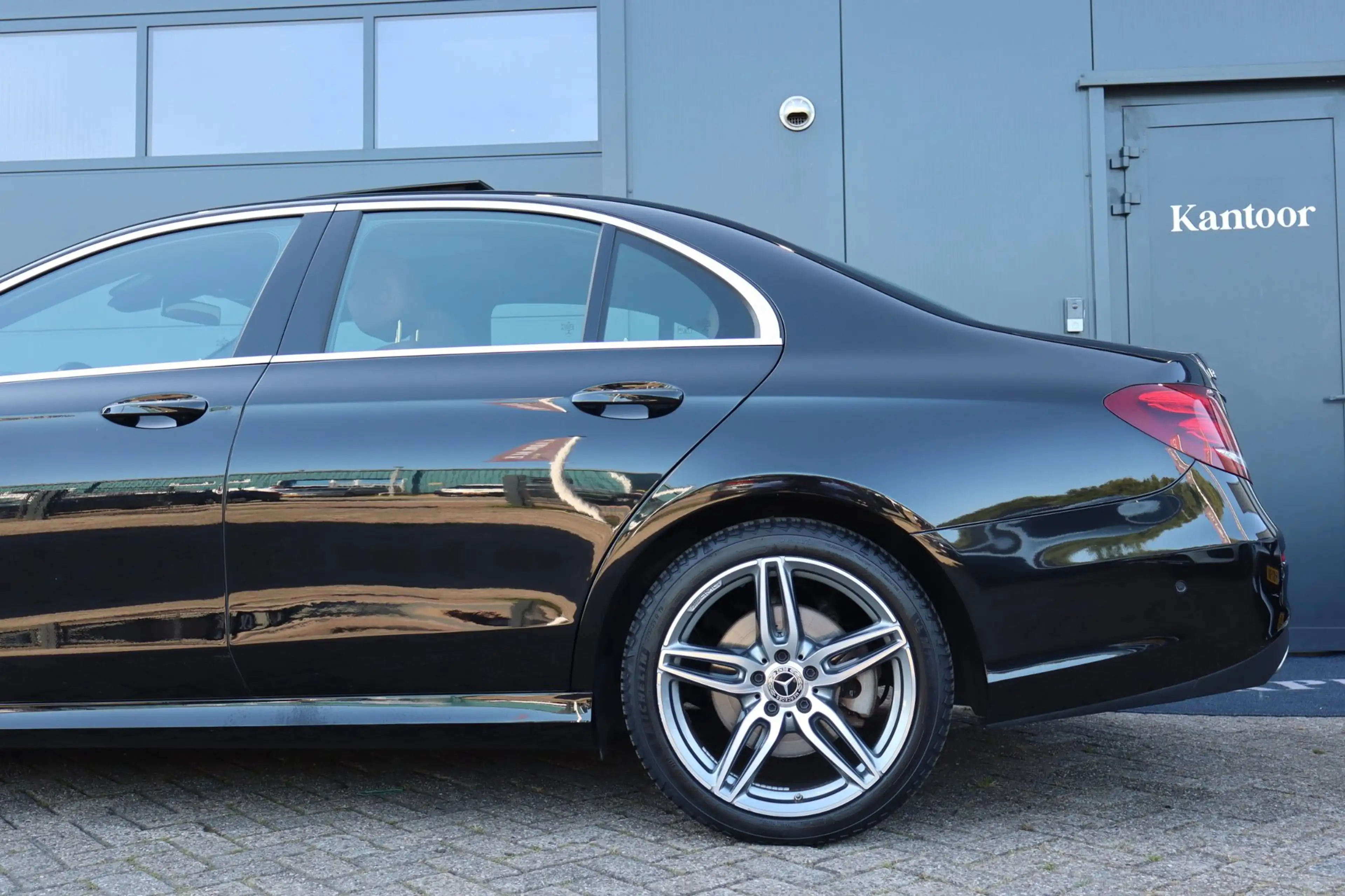 Mercedes-Benz E 350 e Business Solution AMG- Hybride — photo 13