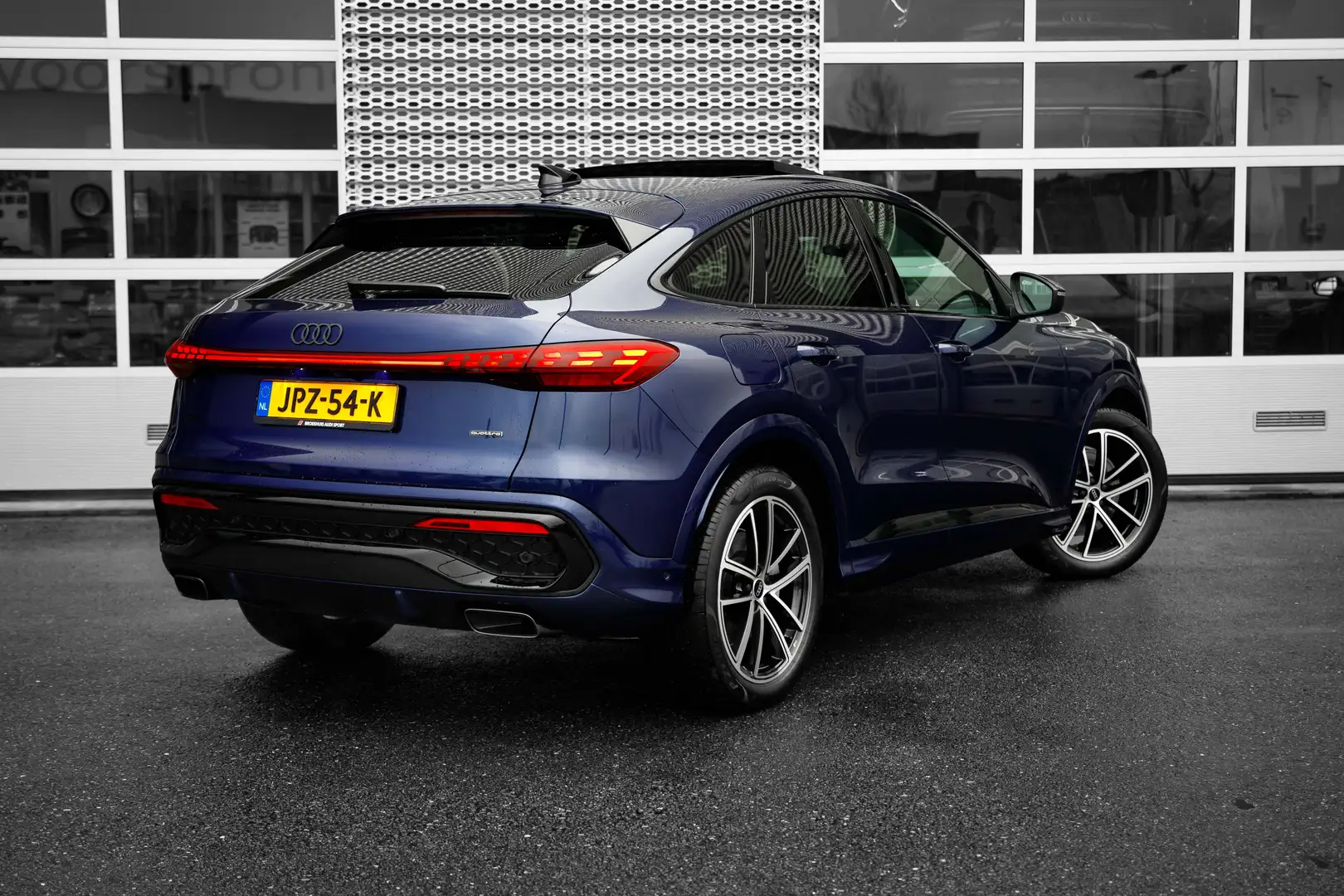 Audi Q5 Sportback 2.0 TFSI e-hybrid quattro S edition | Pa Bleu - 2