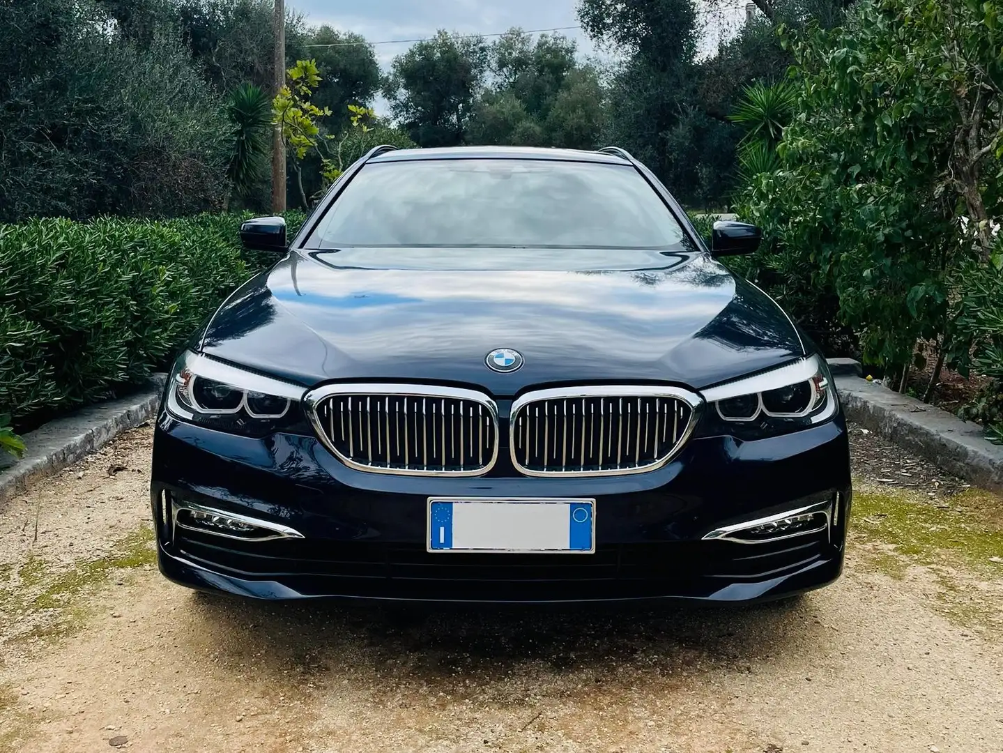 BMW 520 520d Touring Luxury auto Blu/Azzurro - 1