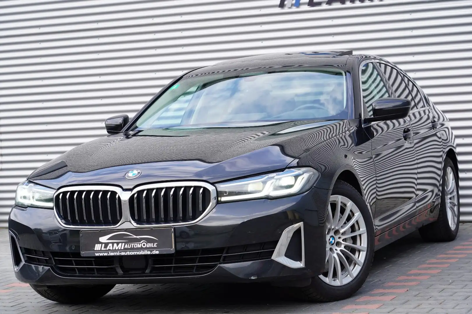 BMW 530 d xDrive Luxury Line SHD LASER KEY HEADUP Negro - 1